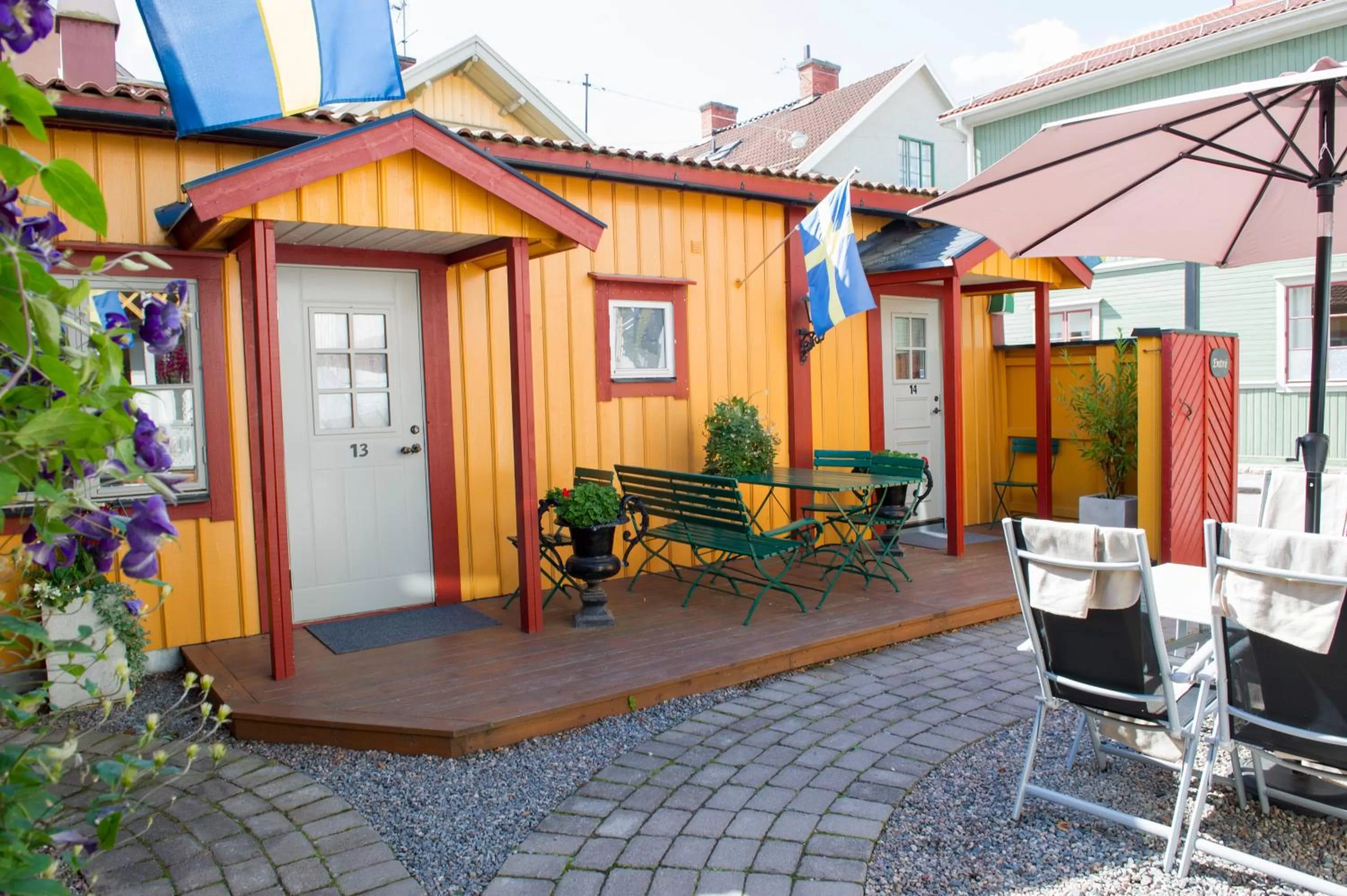 Property building, Patio/Outdoor Area in Lilla Hotellet i Nora