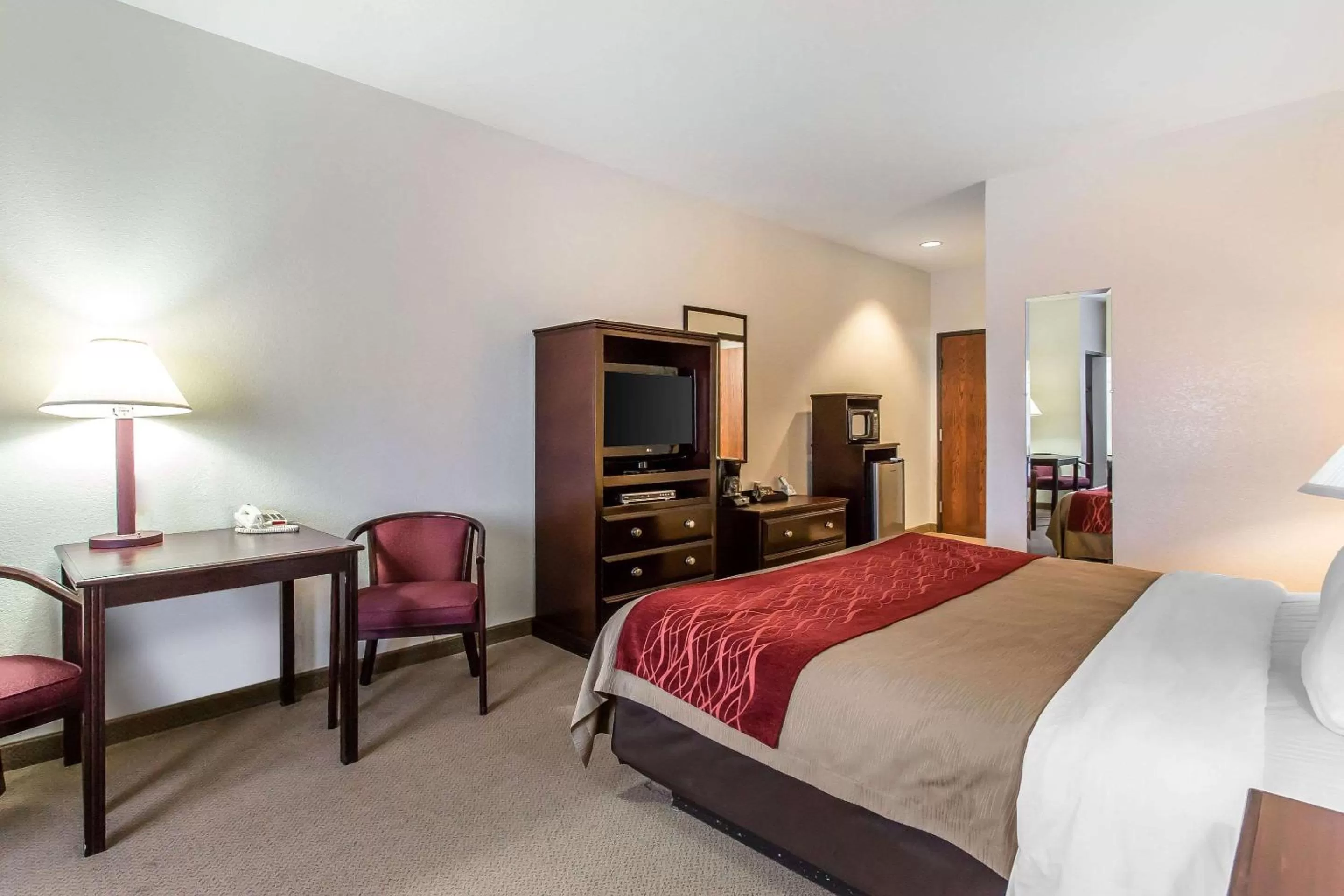 Photo of the whole room, Bed in Quality Inn & Suites Guymon