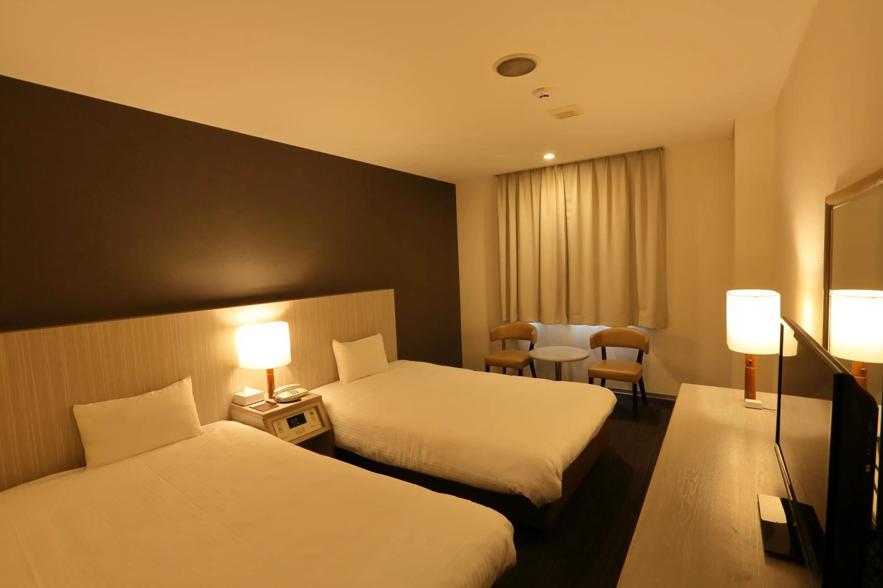 Photo of the whole room, Bed in Chisun Hotel Kamata