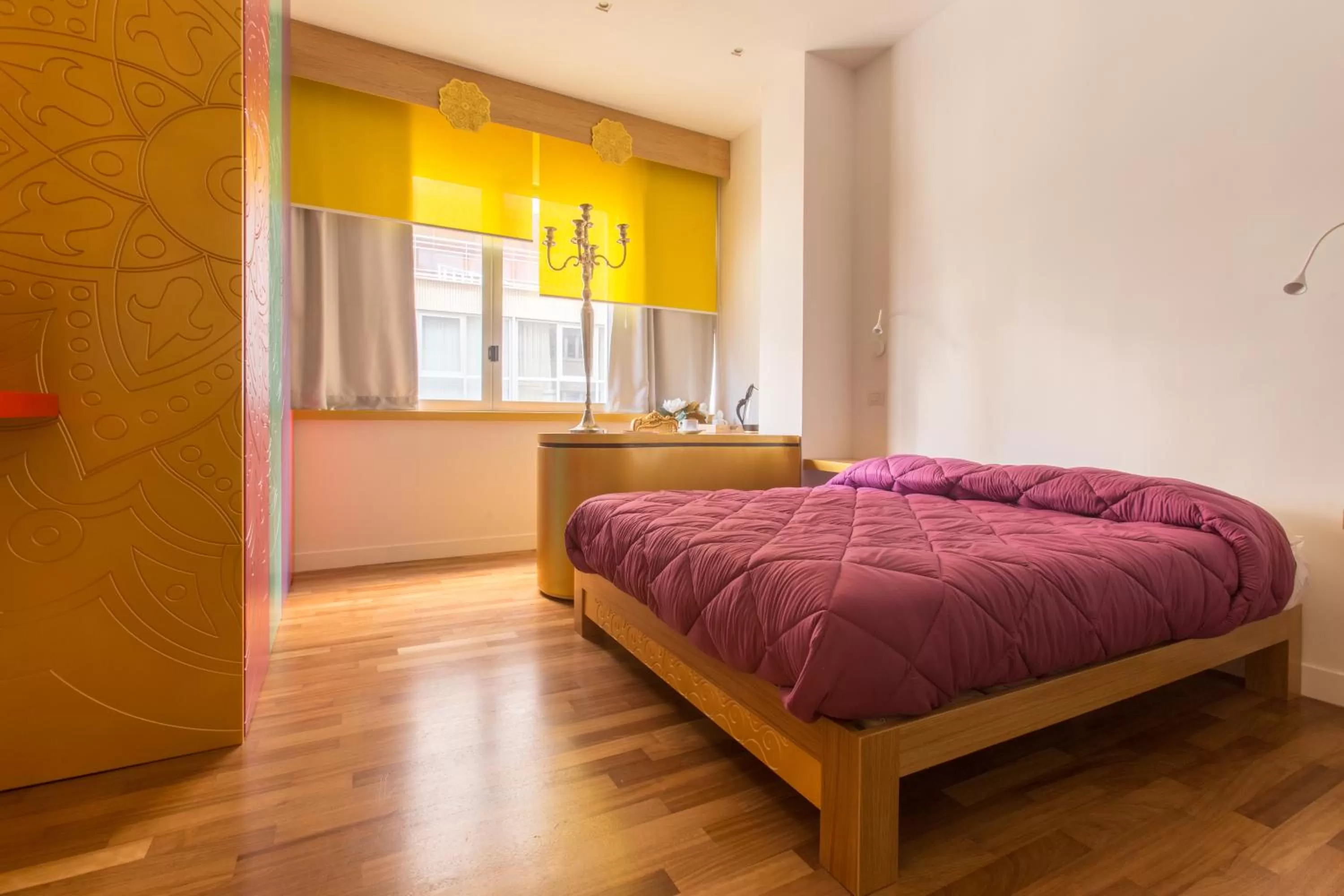 Photo of the whole room, Bed in Soul City - by Pera Rooms Collection