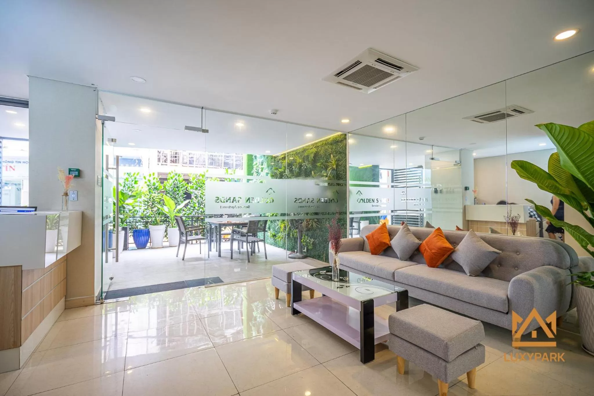 Luxy Park Hotel & Apartments - Notre Dame