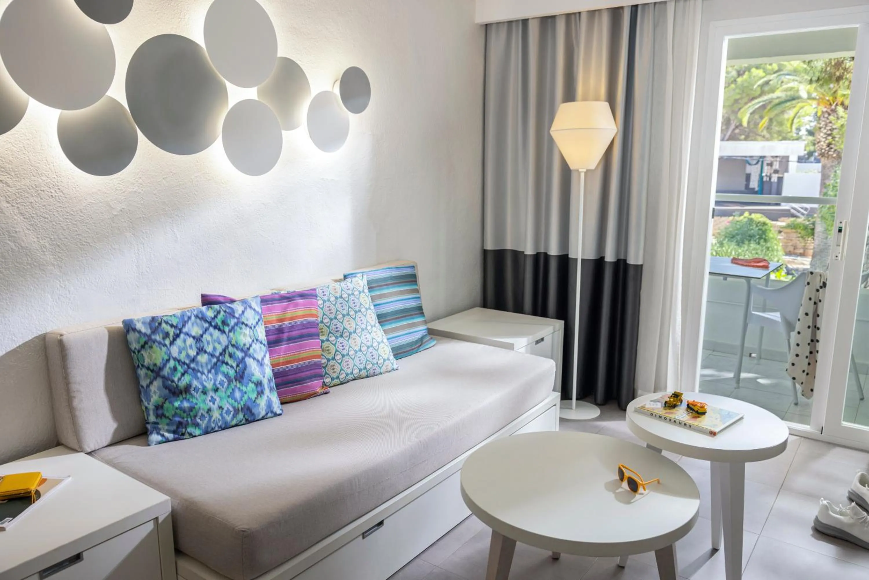 Living room, Bed in TUI MAGIC LIFE Cala Pada - All Inclusive