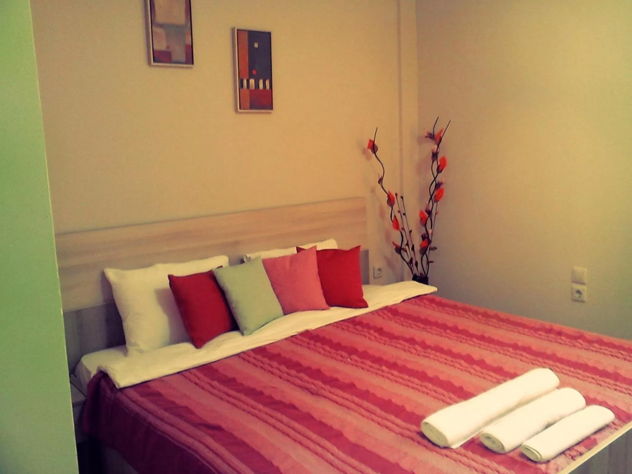 Bed in Garni Hotel Tri O