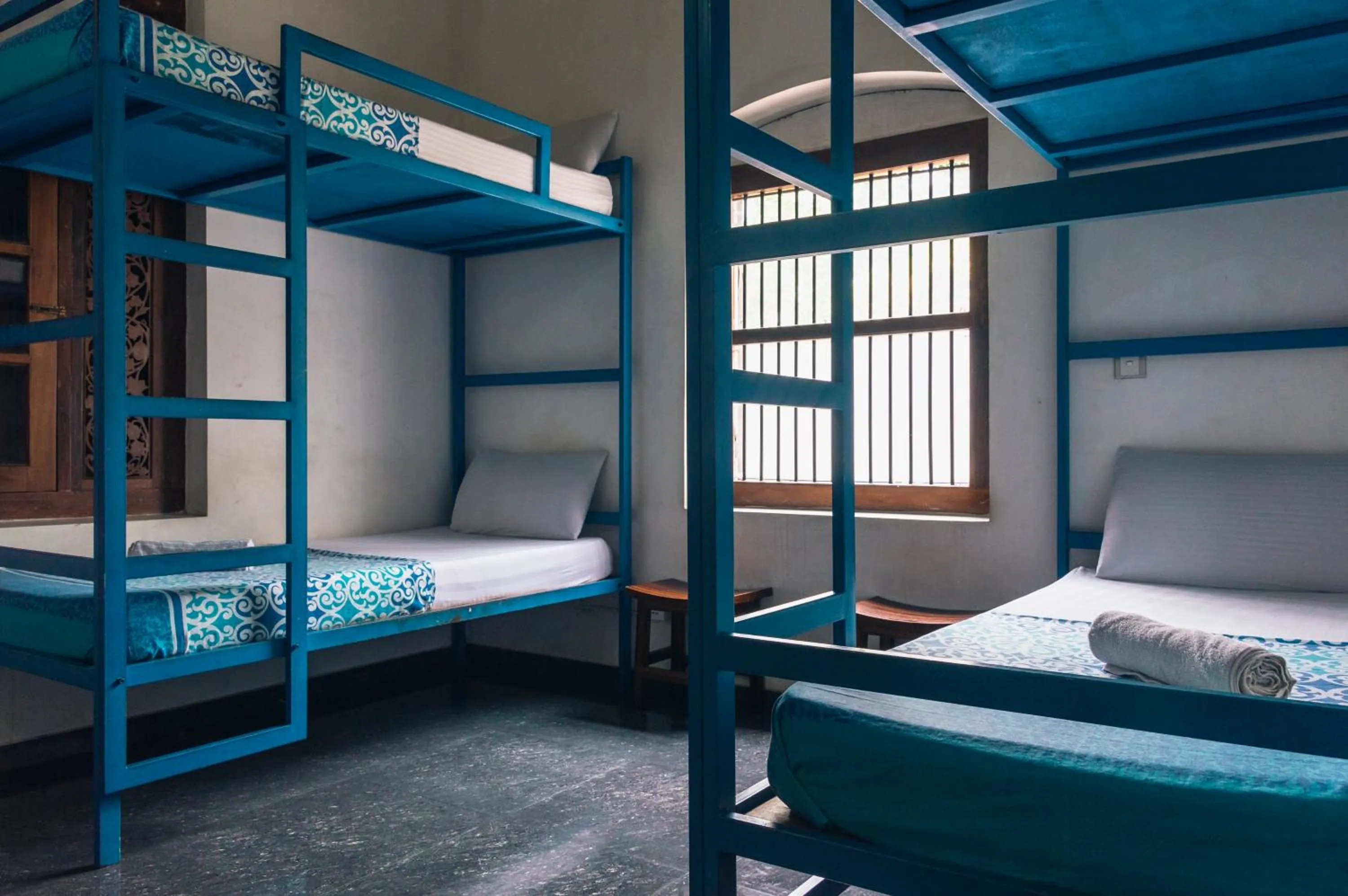 Bathroom, Bunk Bed in Hostel First @ Colombo Airport