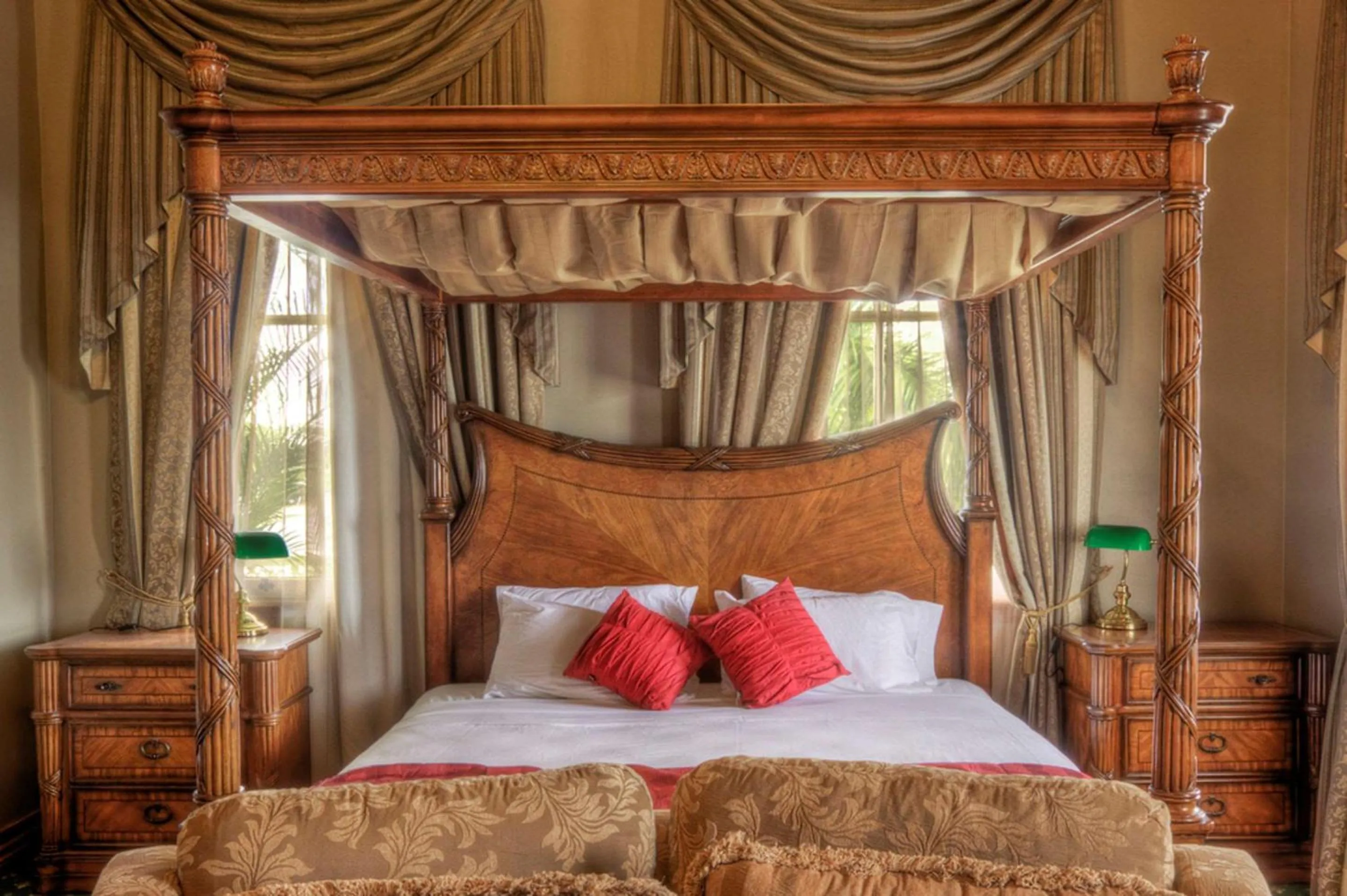 Photo of the whole room, Bed in Denison Boutique Hotel