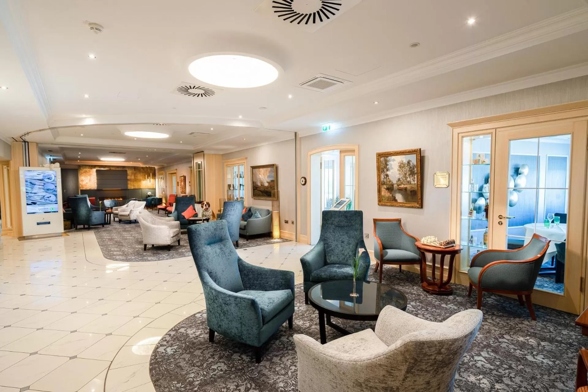 Lobby or reception in Strandhotel Duhnen