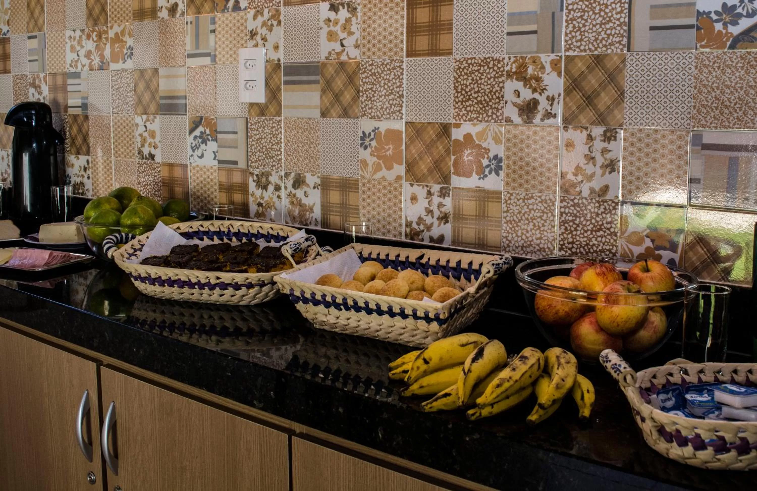 Buffet breakfast, Food in Pousada Araxá