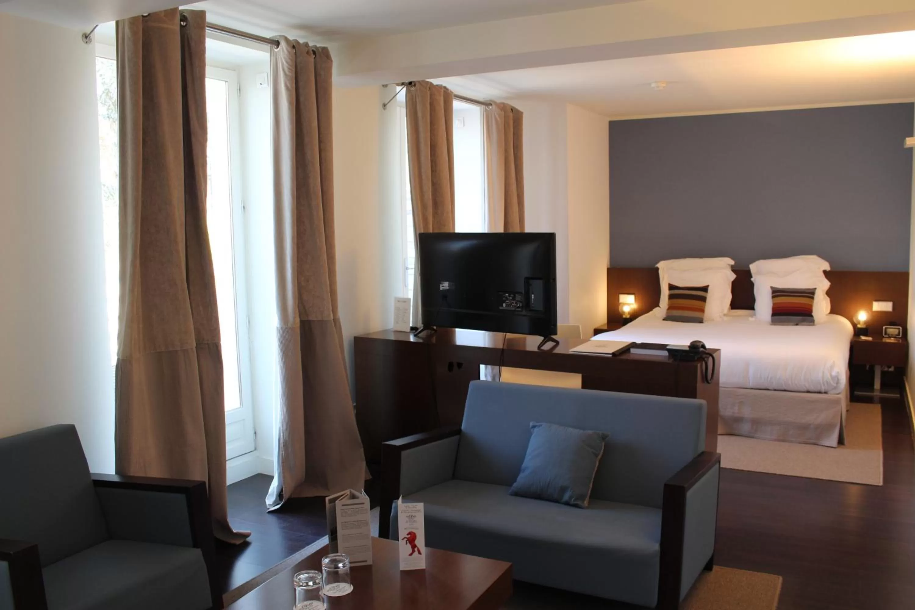 Deluxe Room in Les Pleiades Hôtel-Spa-Restaurant