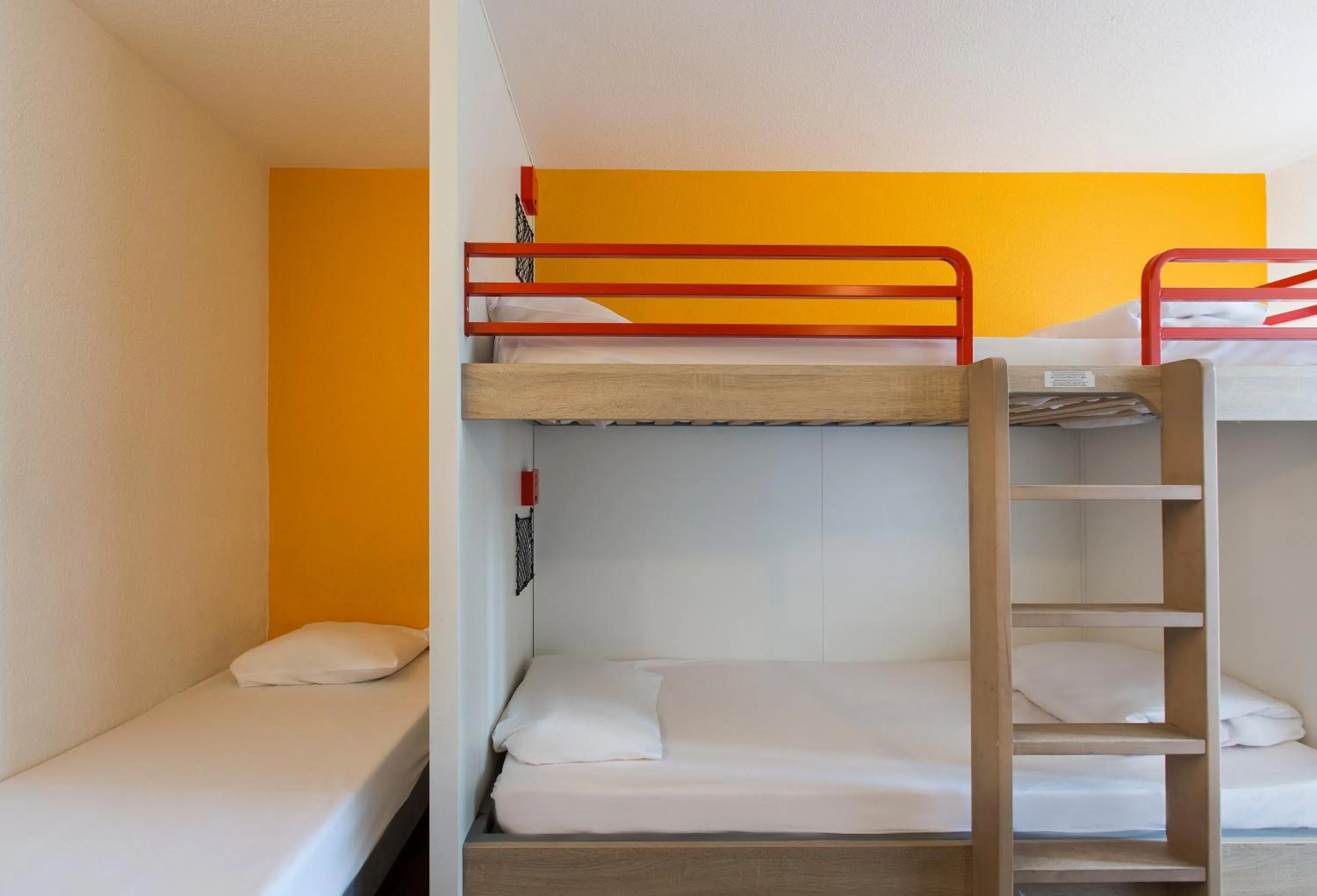 Bedroom, Bed in hotelF1 Cergy