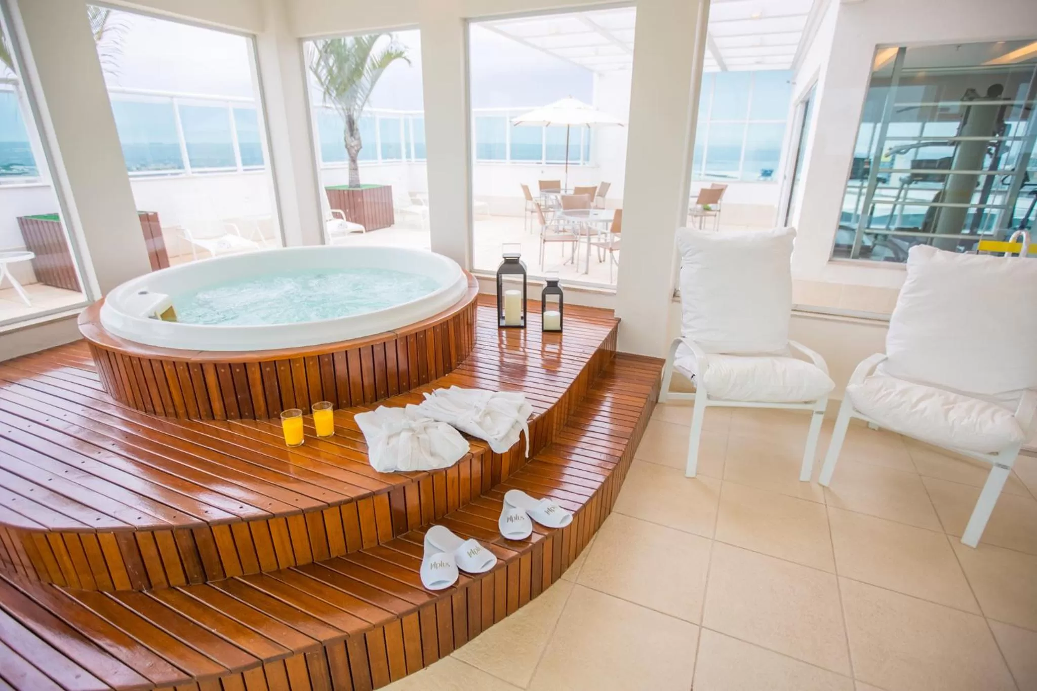 Area and facilities in Saint Moritz Hplus Express