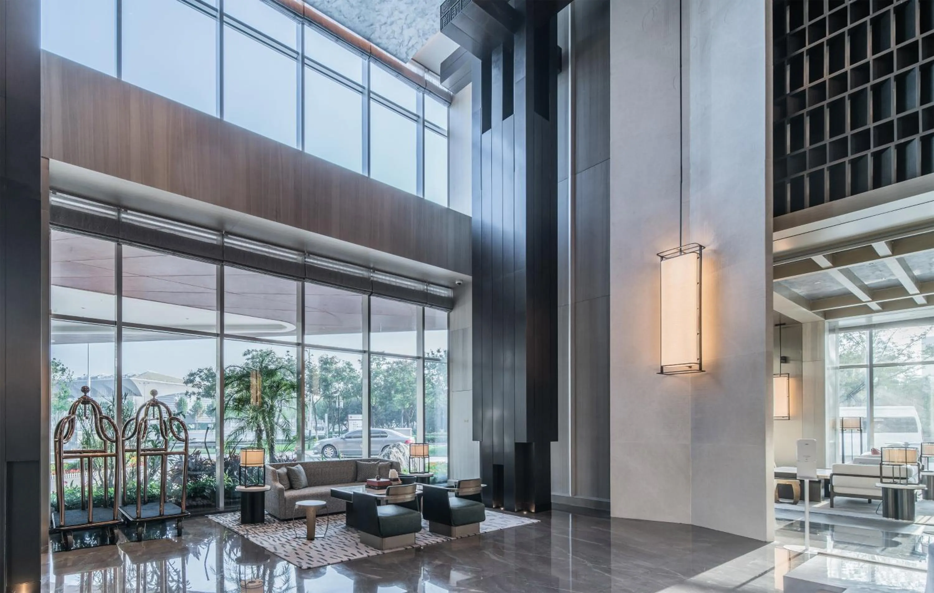 Lobby or reception in HUALUXE Xi'an Chanba by IHG