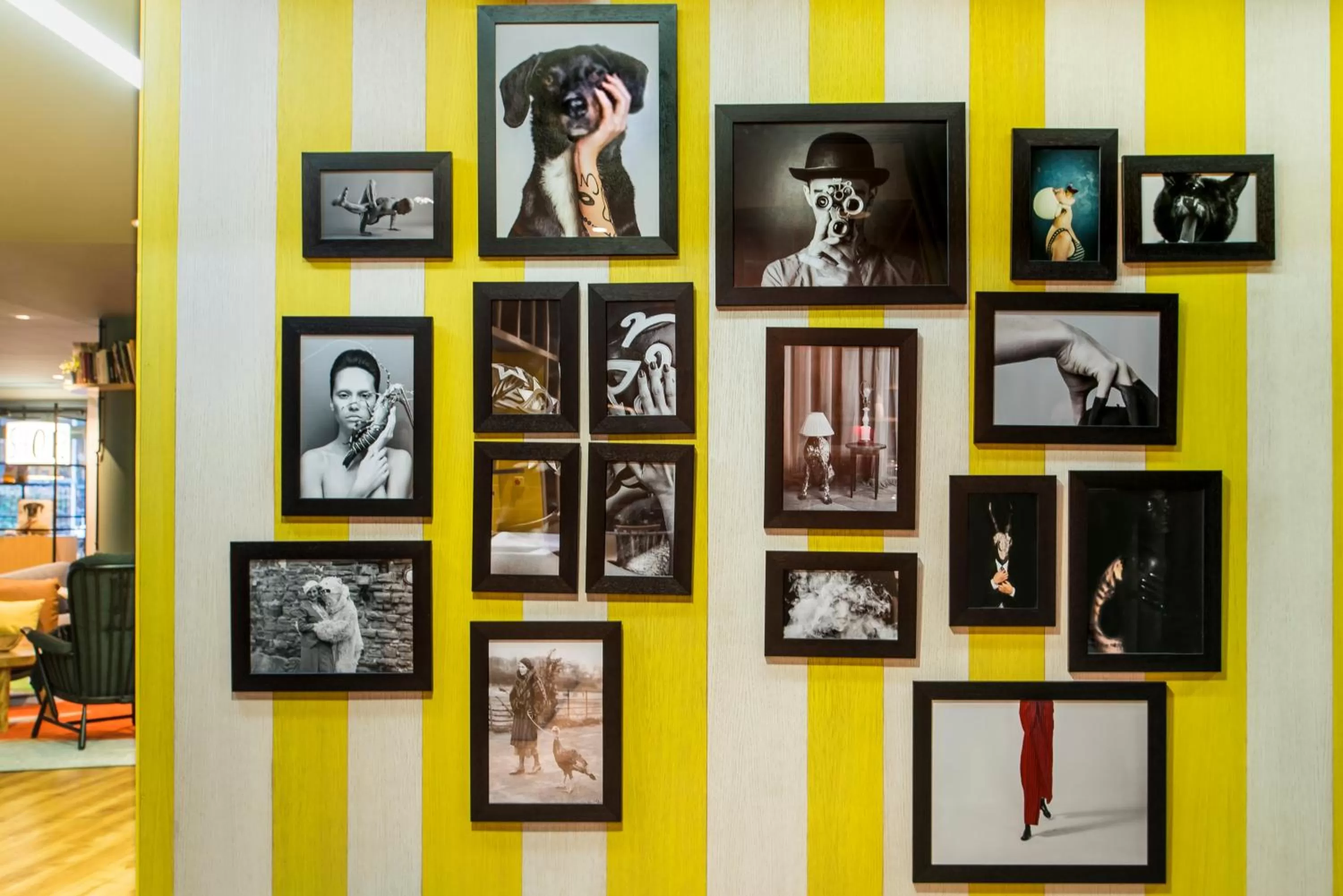 Decorative detail in Aparthotel Adagio Paris Bercy Village