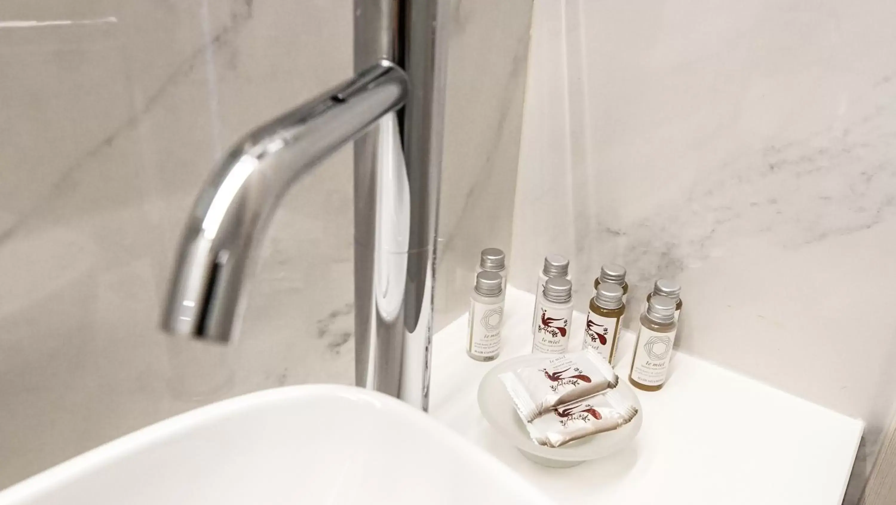 Economy Single Room in Athens Cypria Hotel Economy Single Room in Athens Cypria Hotel