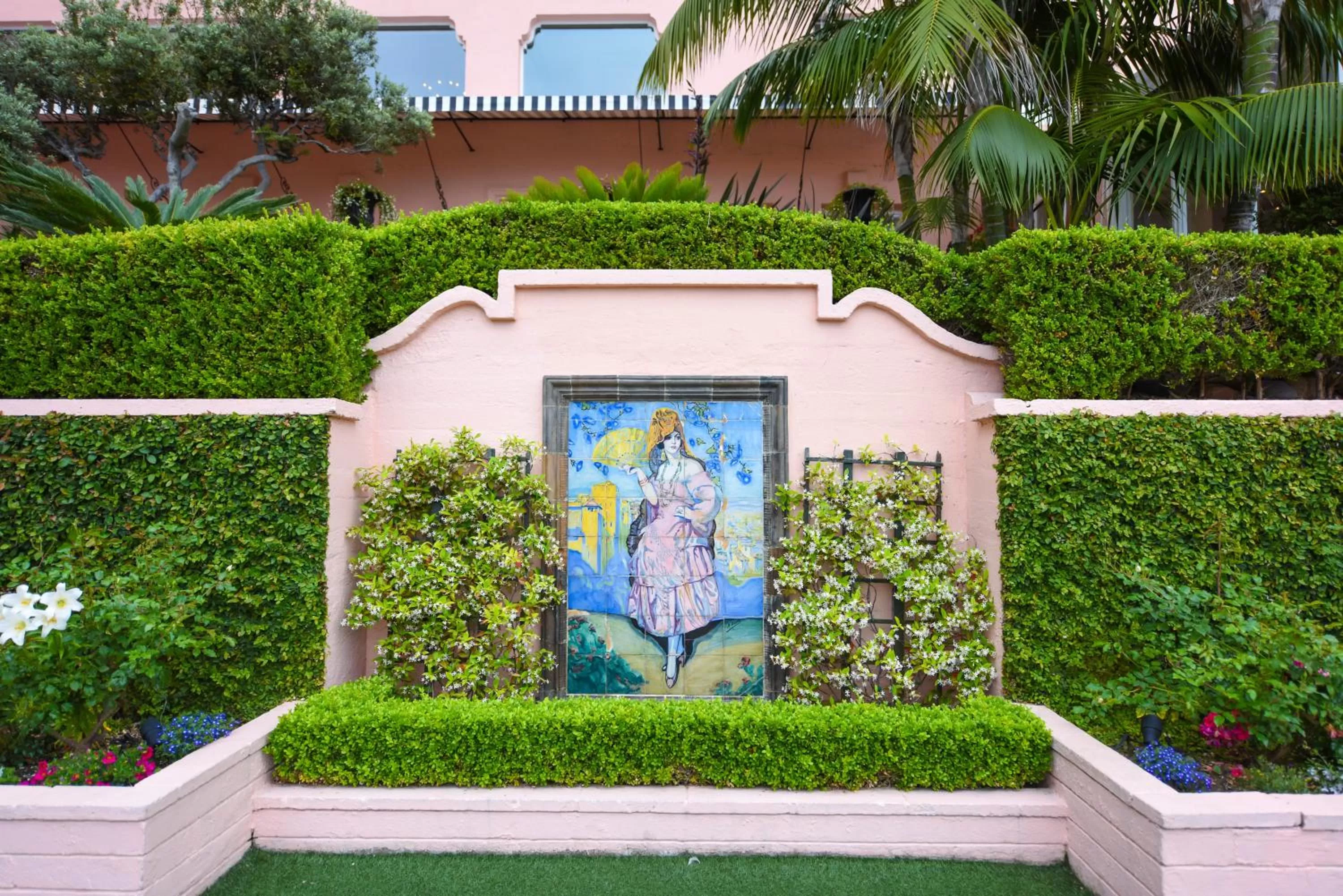 Property building in La Valencia Hotel