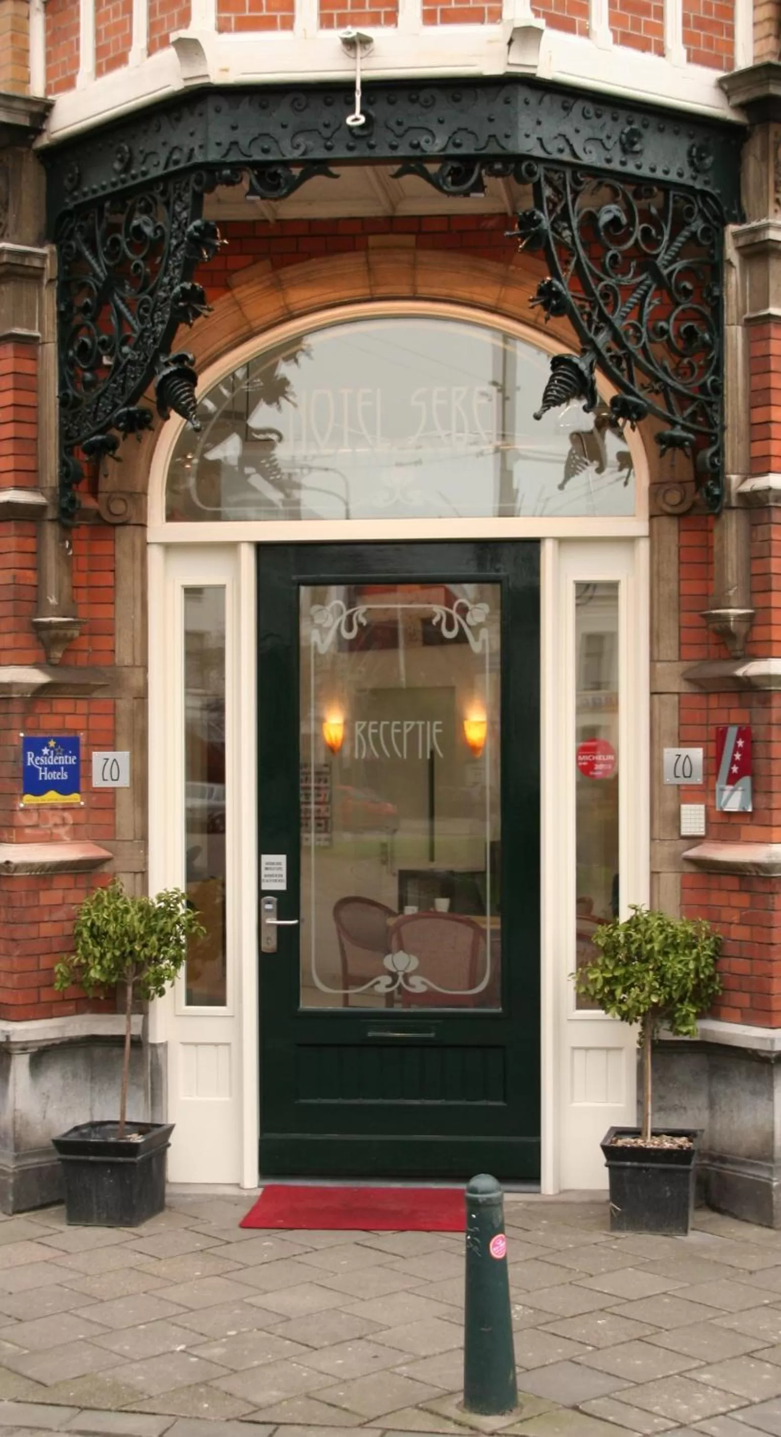 Facade/entrance in Hotel Sebel