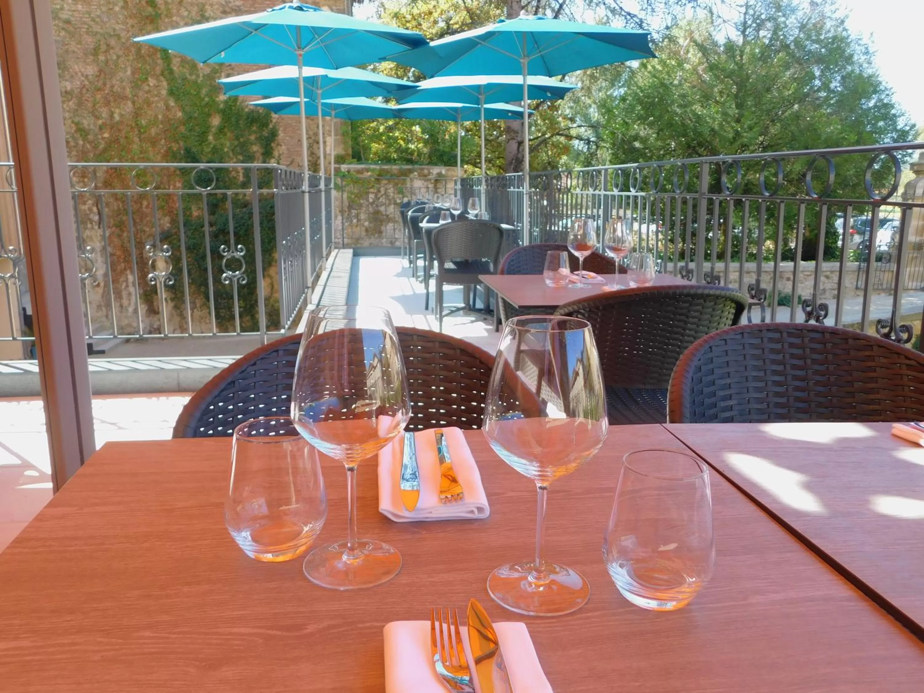 Restaurant/places to eat in Hôtel-Restaurant des Augustins