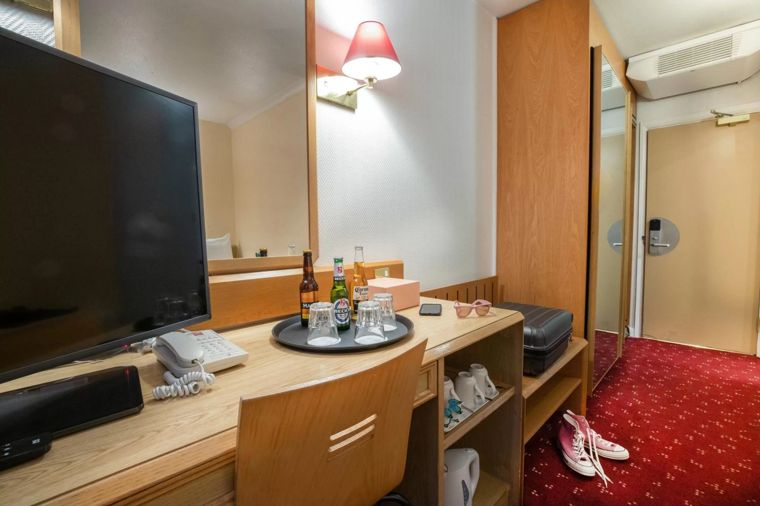 Standard Double Room in ibis London Earls Court