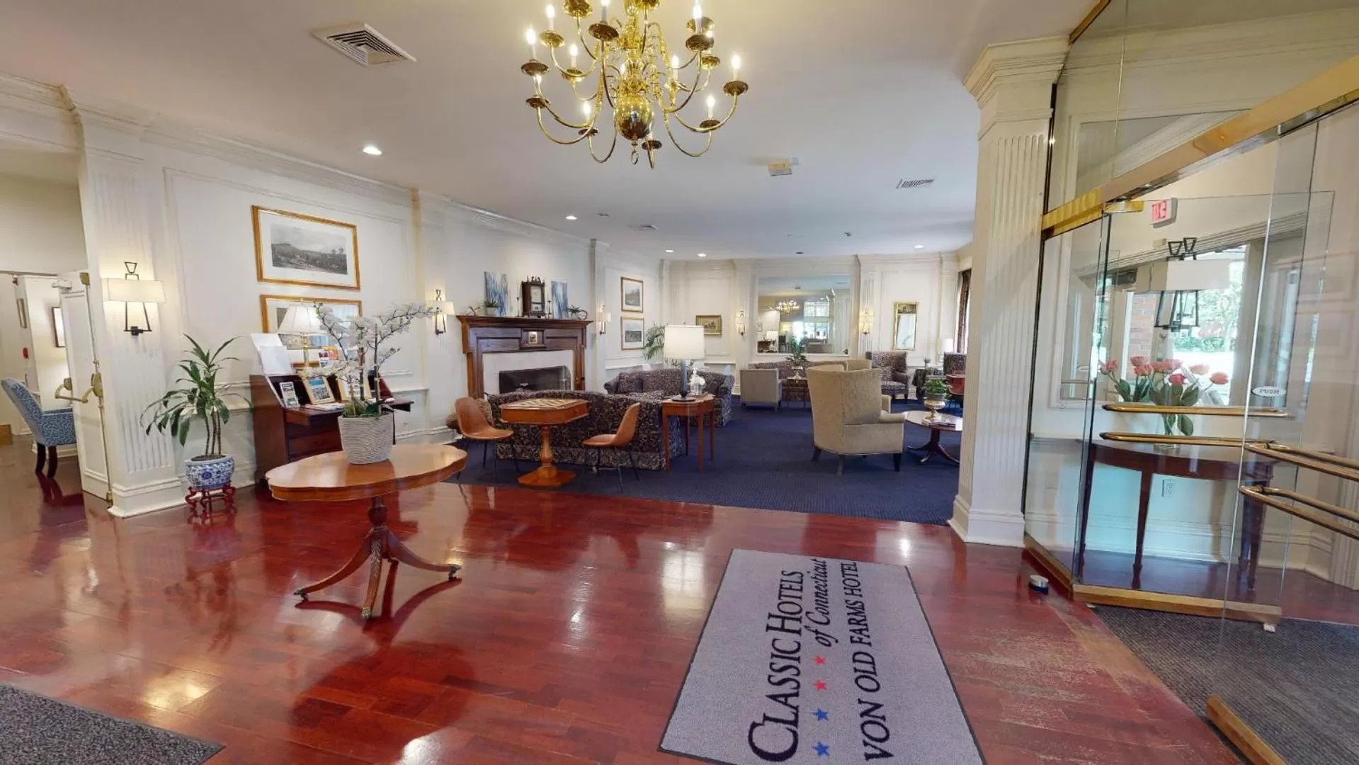 Seating area in Avon Old Farms Hotel