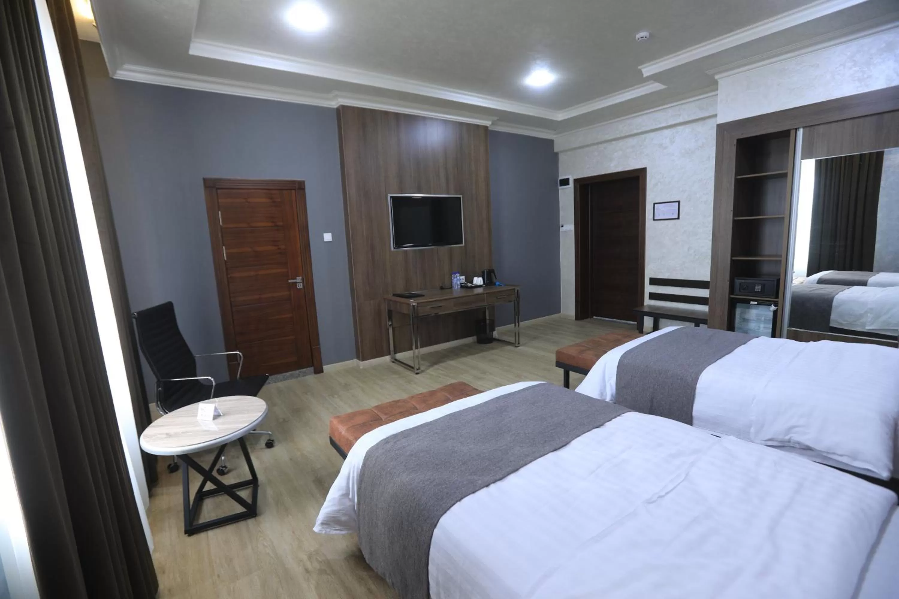 Bedroom, Bed in CHlNOR HOTEL