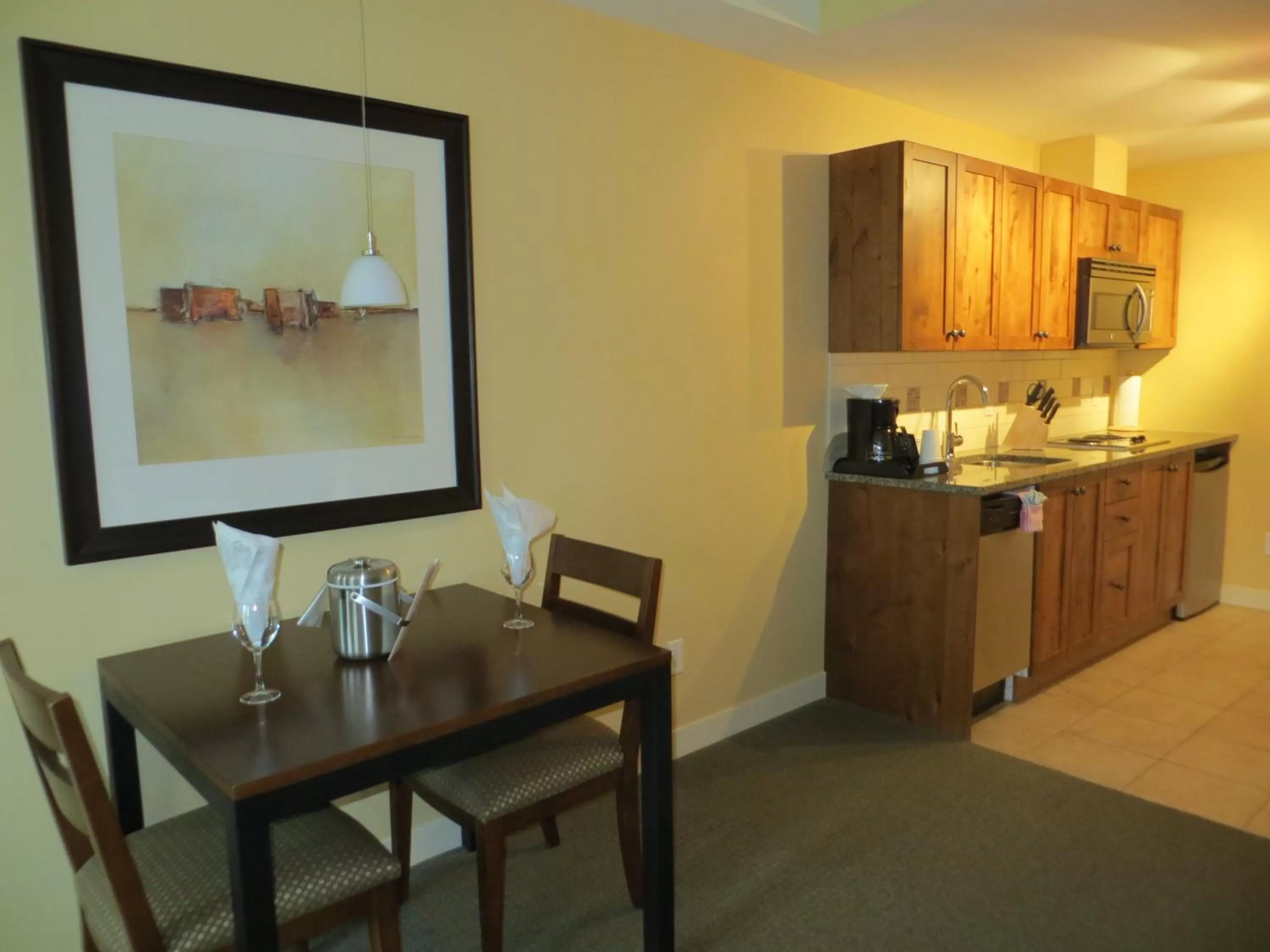 Kitchen or kitchenette in Walnut Beach Resort