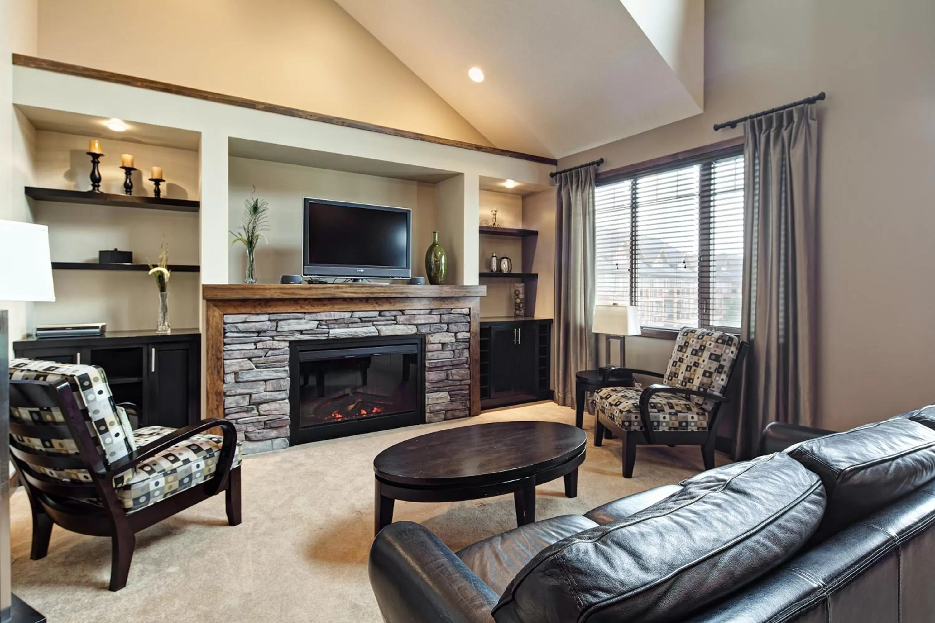 Living room in Bighorn Meadows Resort