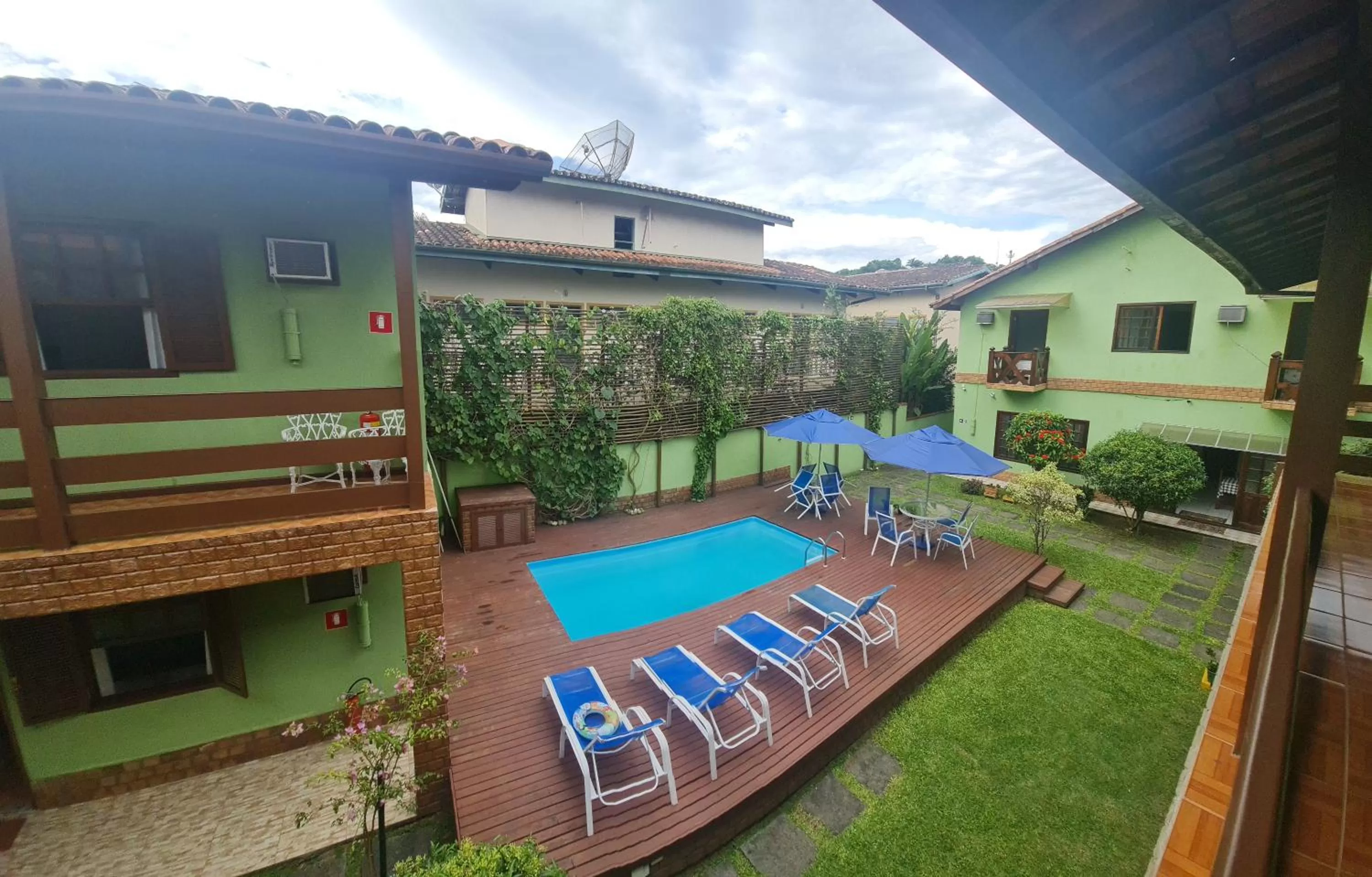 Garden, Pool View in Pousada Flor de Paraty