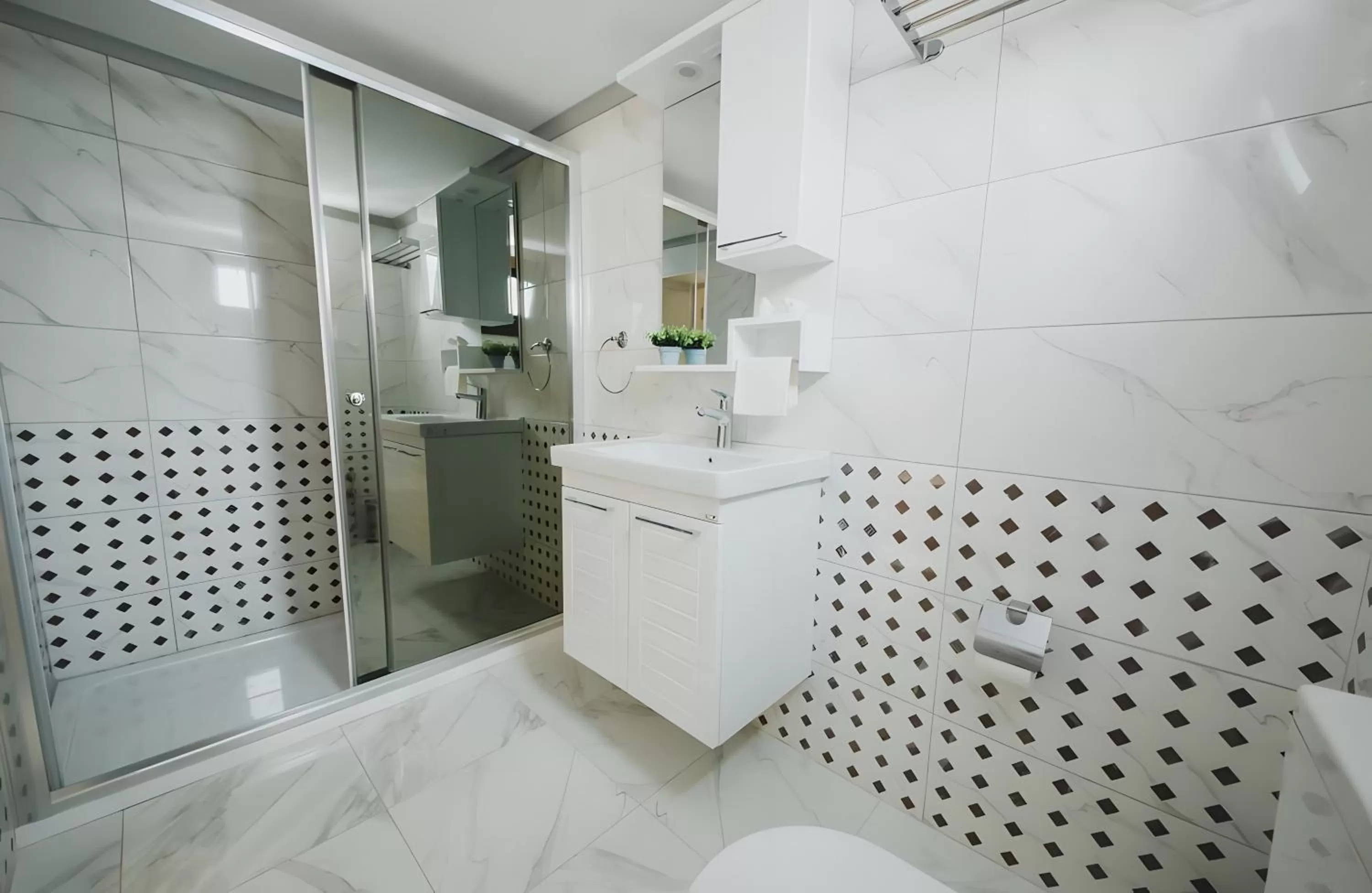 Shower, Bathroom in SOFIA BOUTIQUE HOTEL