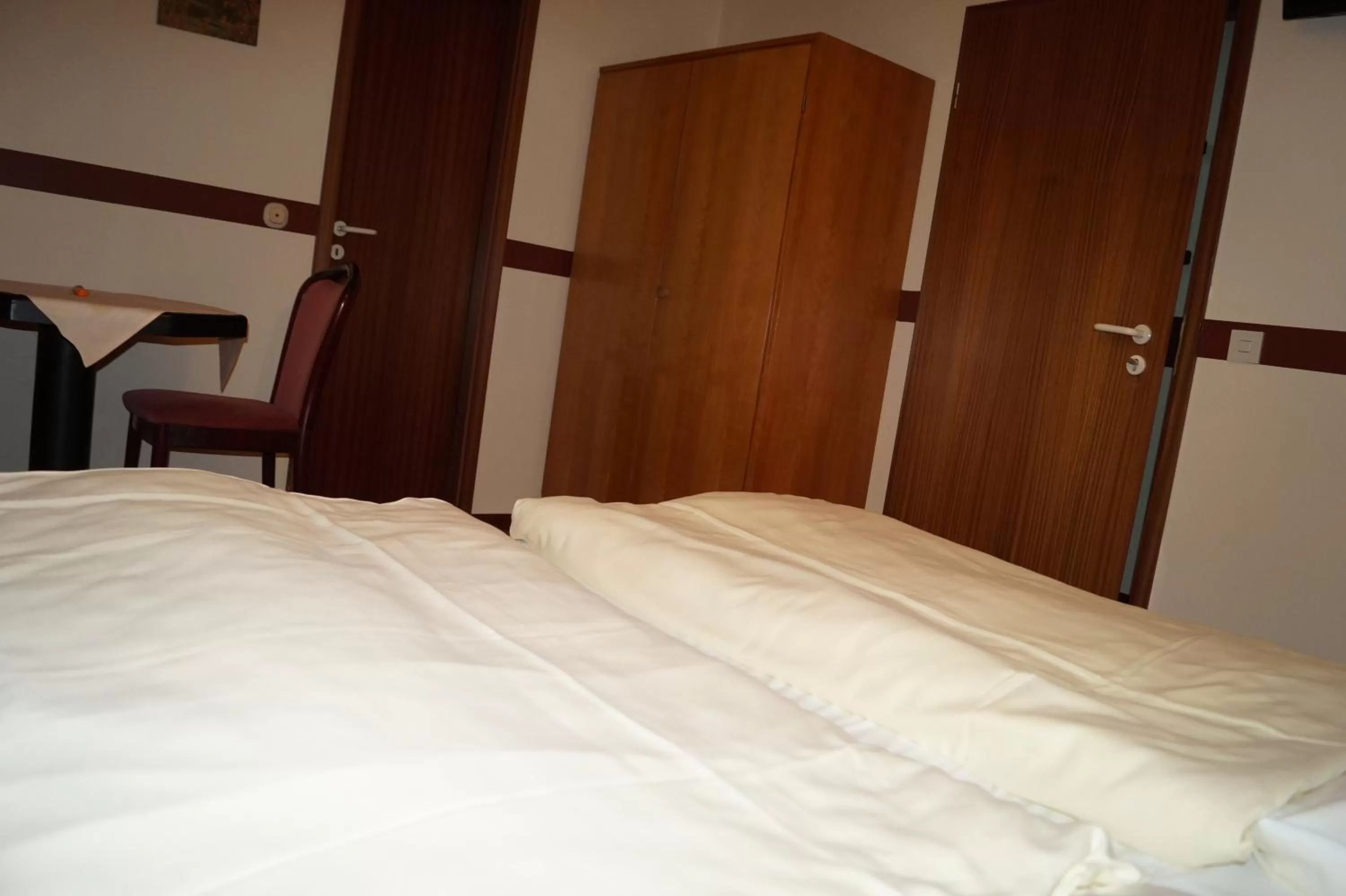 Bedroom, Bed in La Fontana