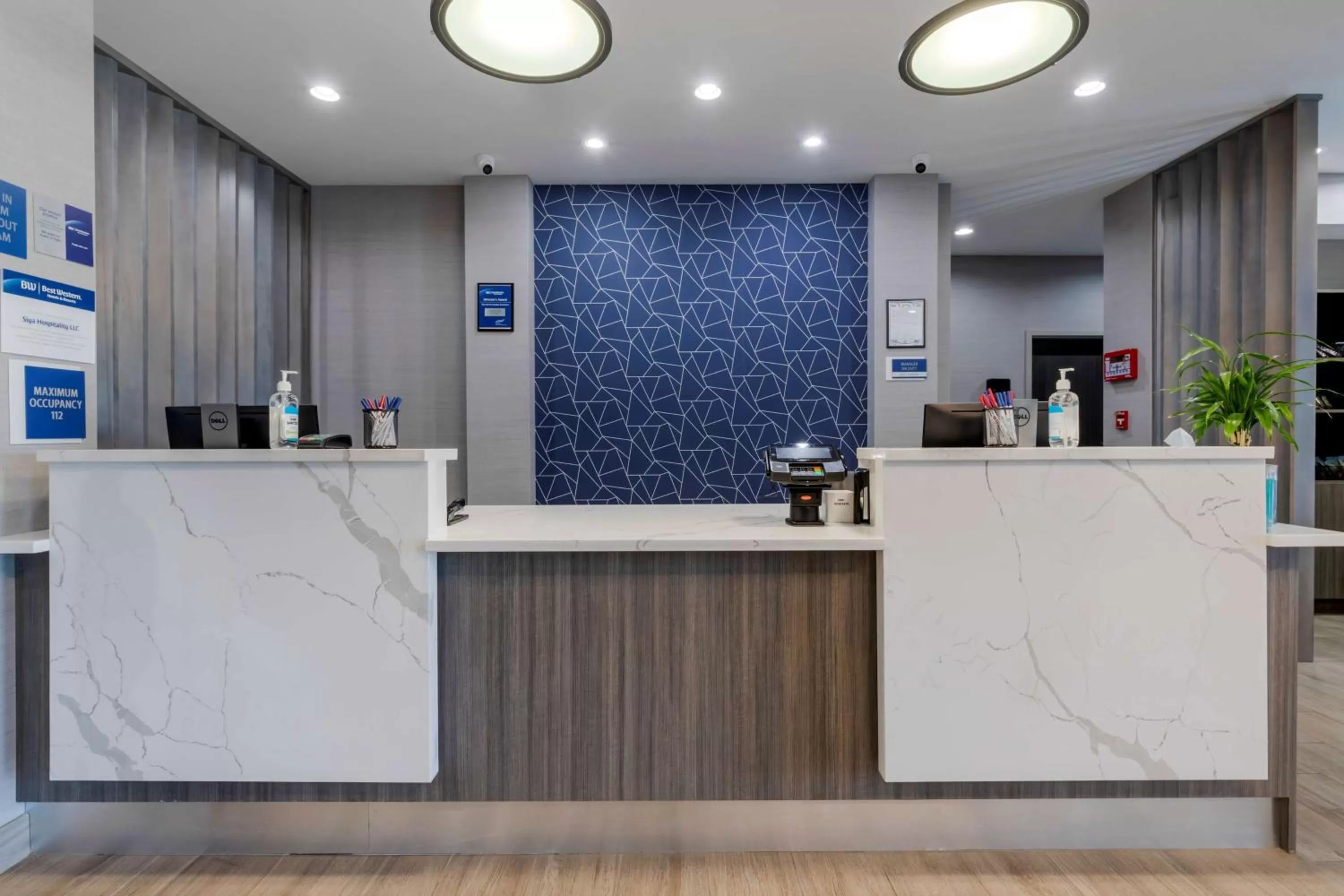 Lobby or reception in Best Western Plus Choctaw Inn & Suites