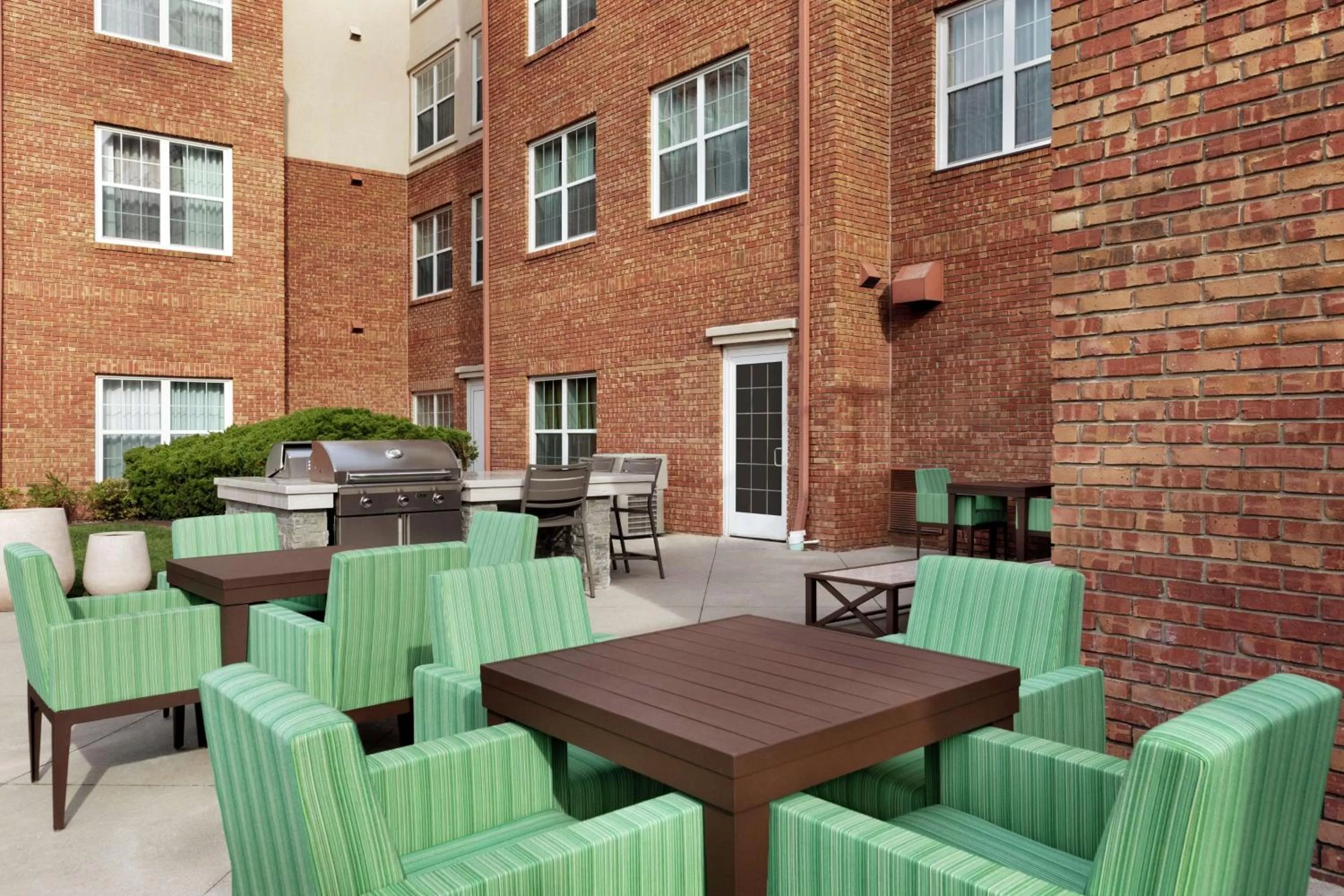 Property building in Homewood Suites by Hilton Columbus-Dublin