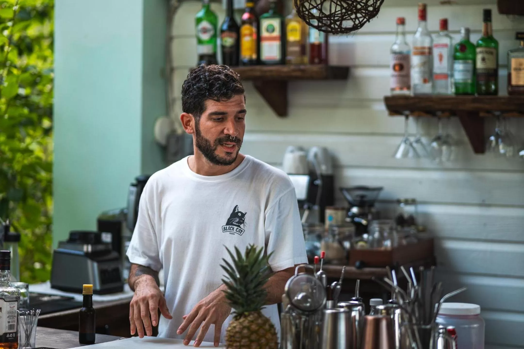 Lounge or bar, Staff in Bird Island Bungalows