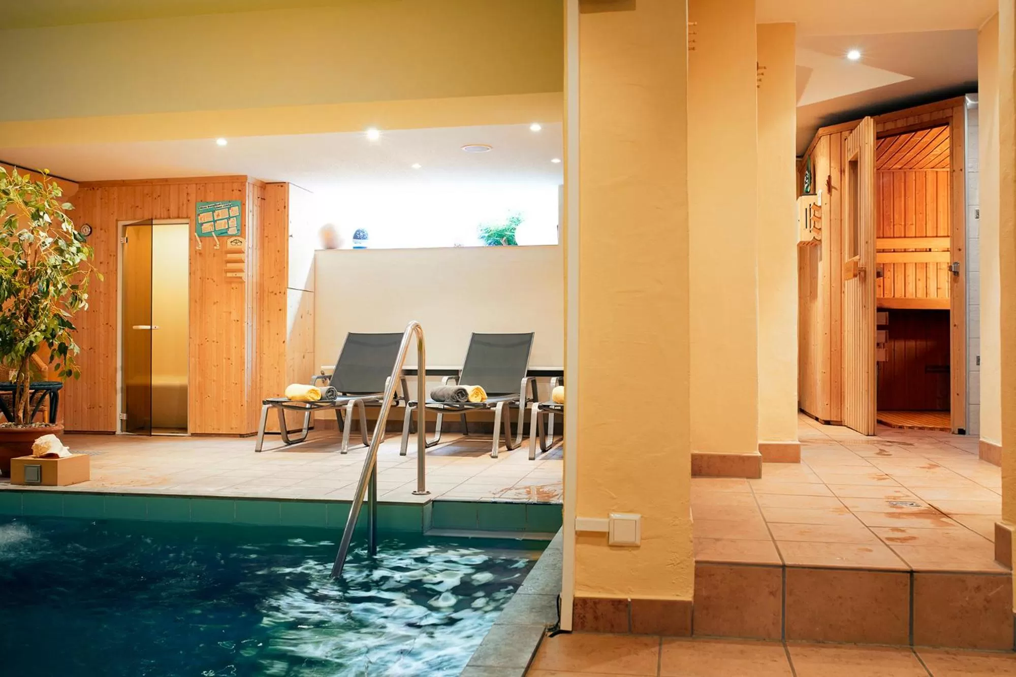 Spa and wellness centre/facilities in Engemann Kurve