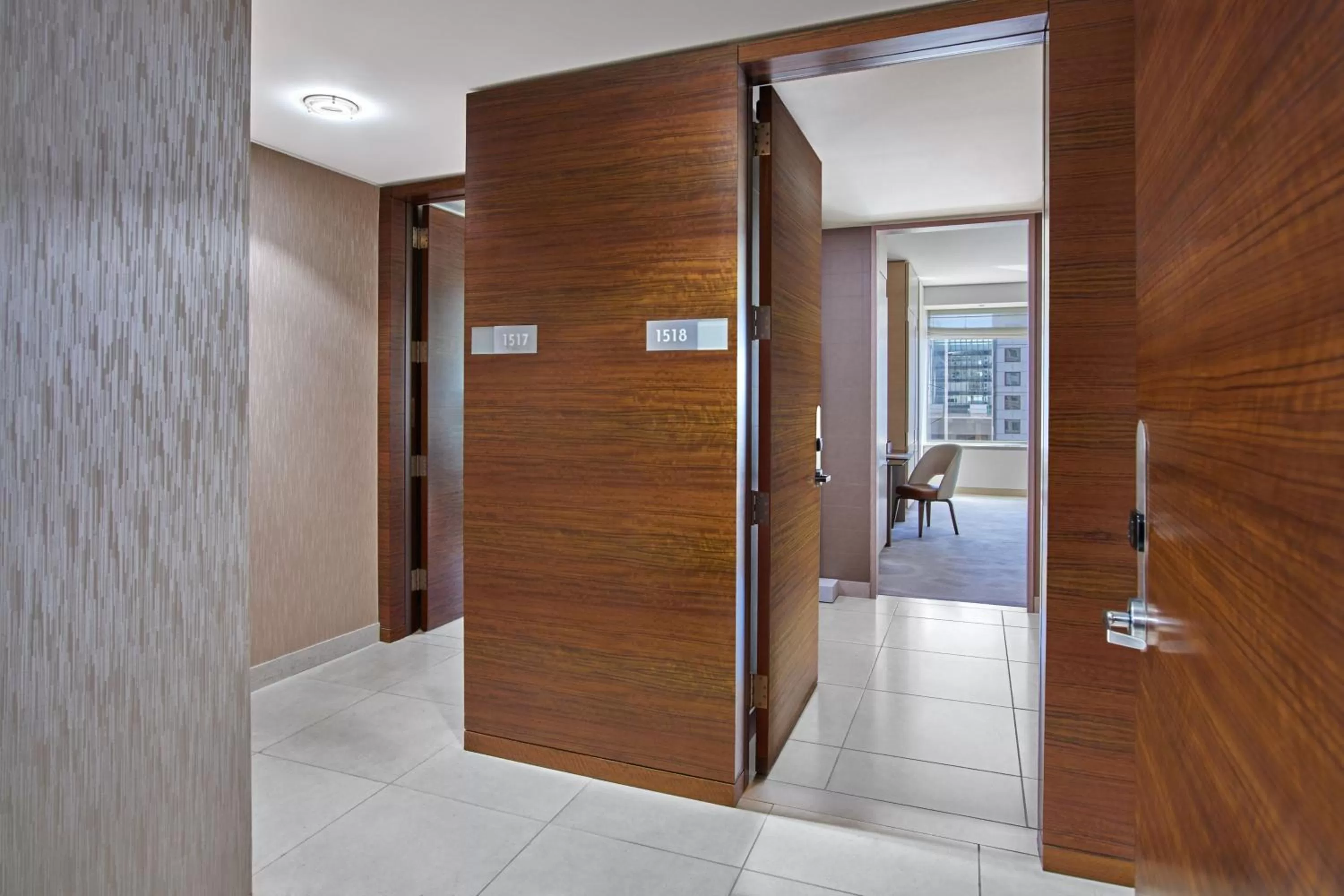 Bedroom in The St. Regis San Francisco