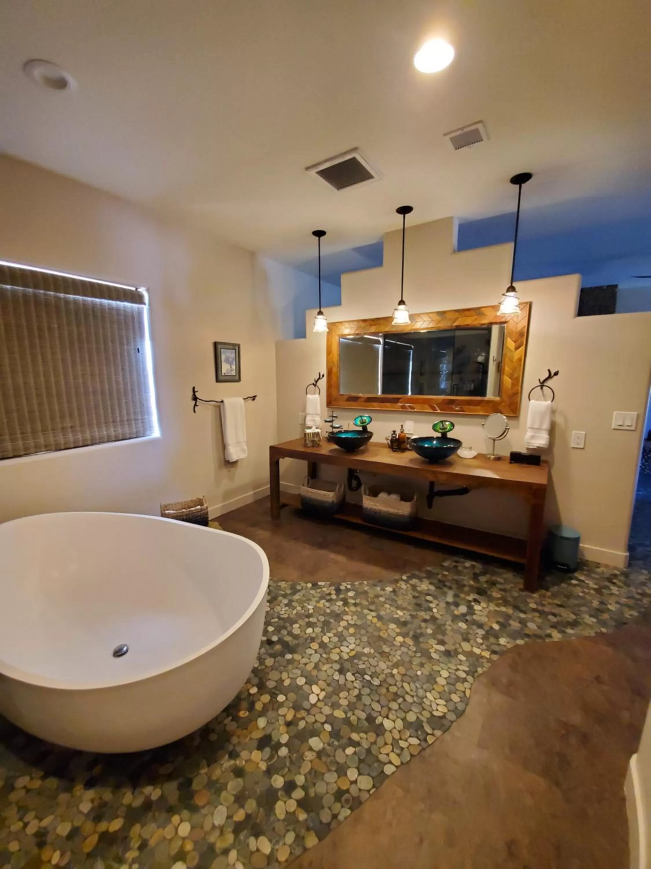 Bathroom in Origins Bed and Breakfast