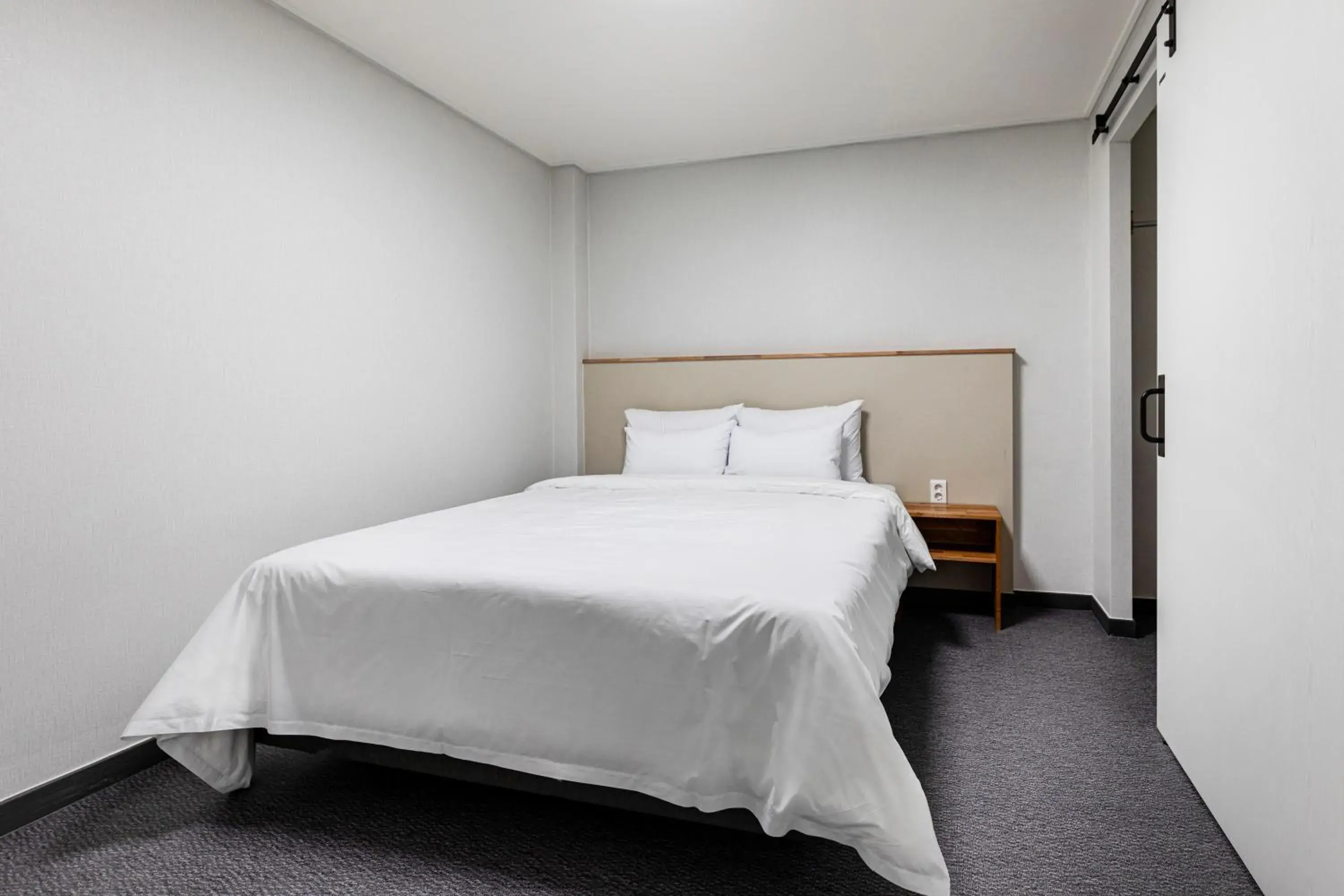 Aewol Building - Mountain View Family Room in Aewol Stay in Jeju Hotel&Resort Aewol Building - Mountain View Family Room in Aewol Stay in Jeju Hotel&Resort