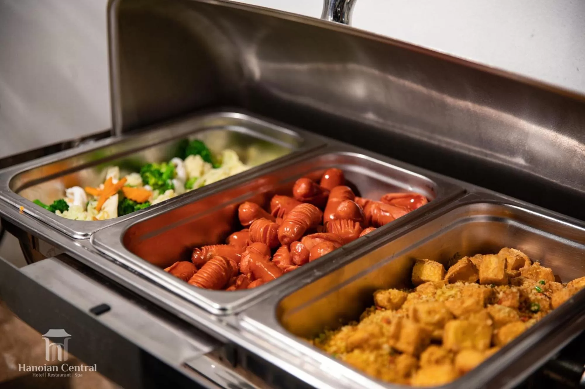 Food and drinks in Hanoian Central Hotel & Spa