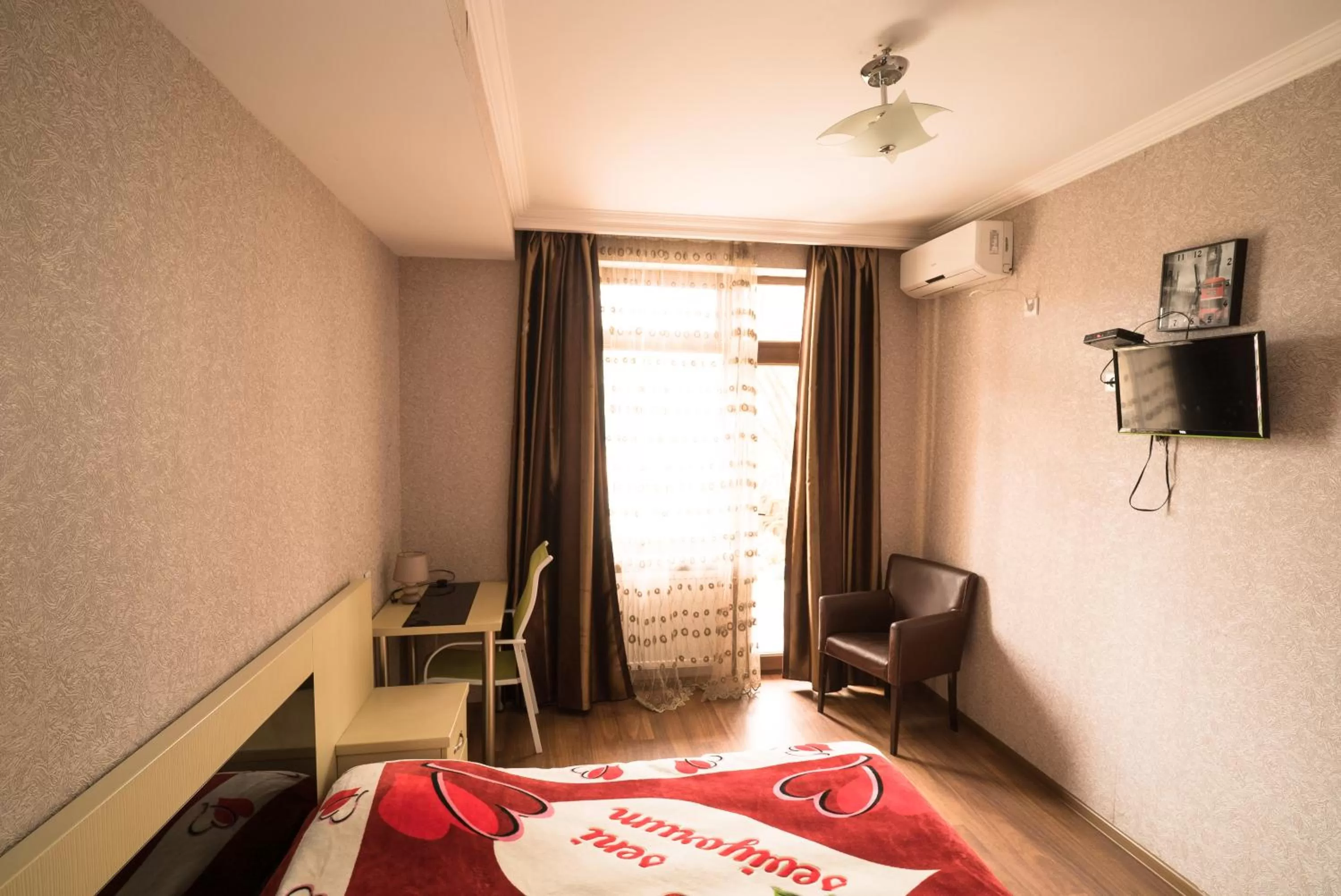 TV/Entertainment Center in Old Capital