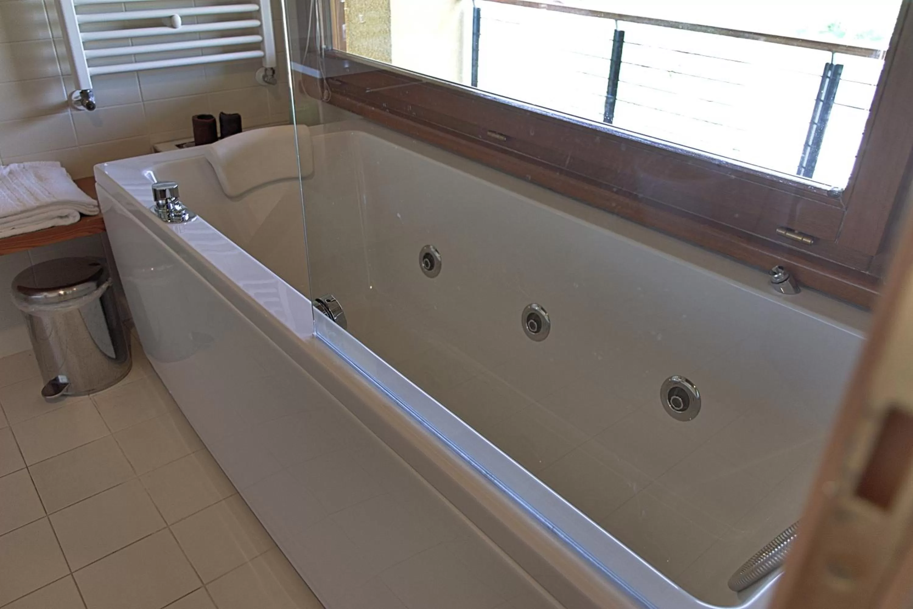 Hot Tub in Il Milione Country Hotel