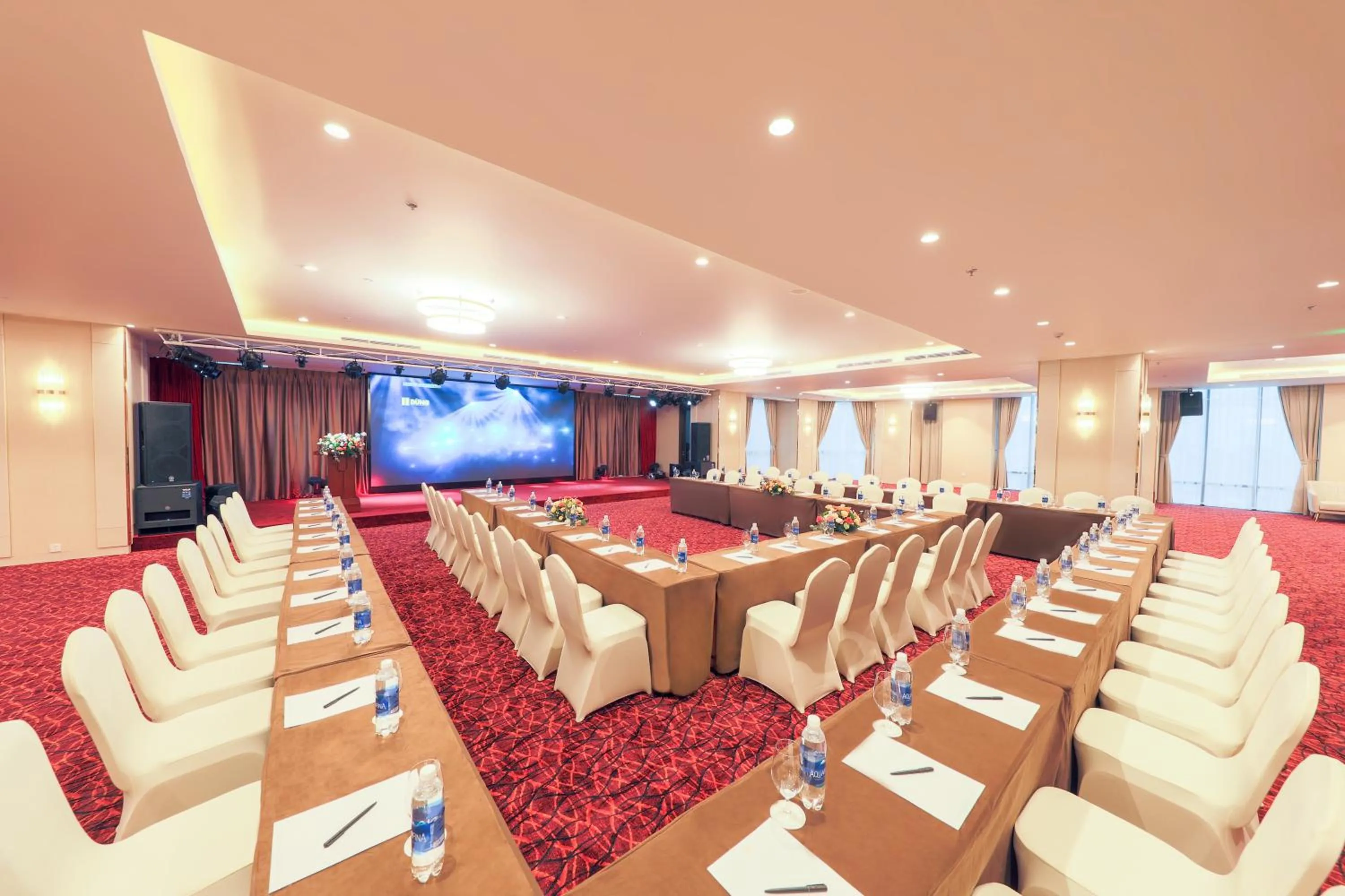 Banquet/Function facilities in Grand Vista Hanoi
