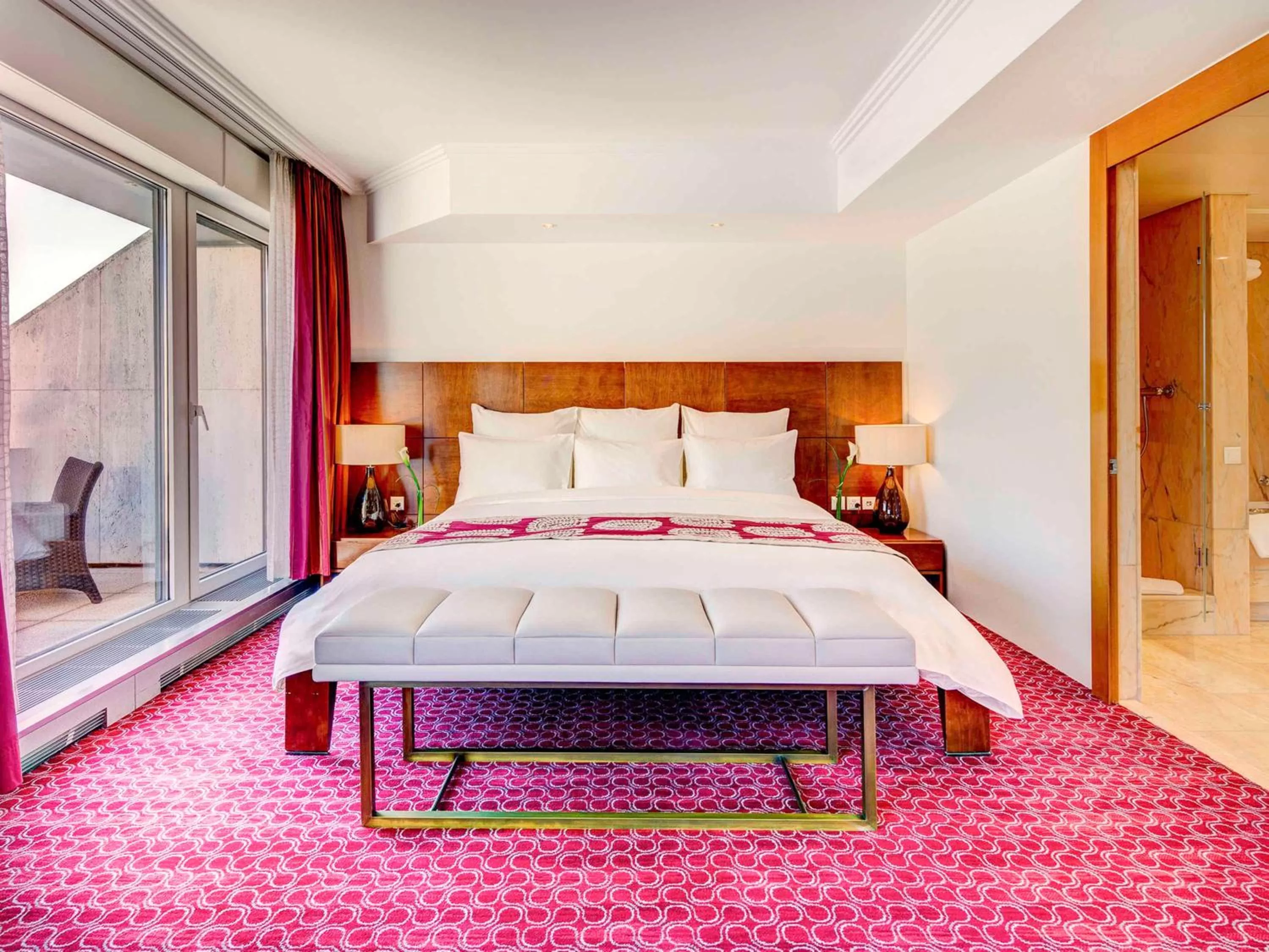 Bedroom, Bed in Fairmont Grand Hotel Geneva