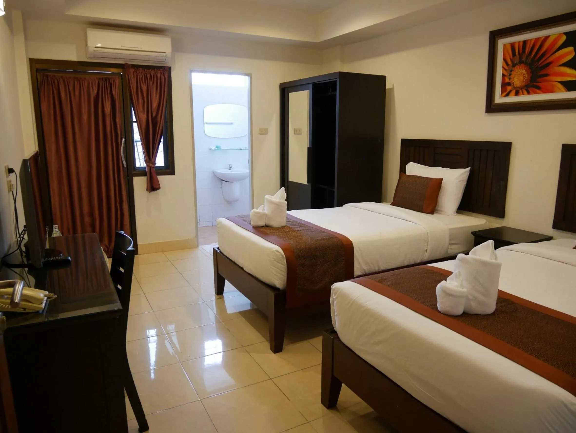 Bed in Top Hostel (Top Mansion)