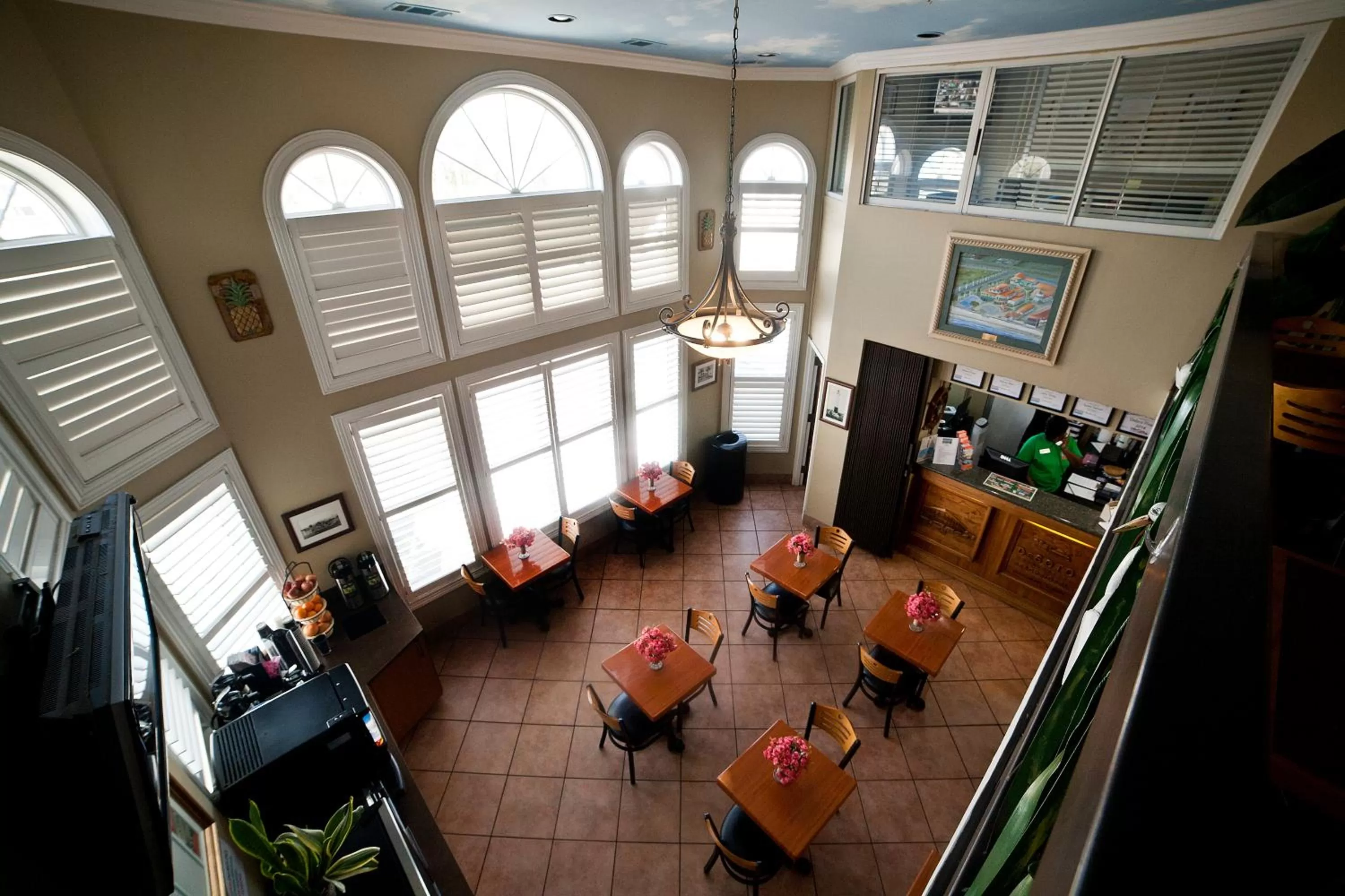 Restaurant/places to eat in DeSoto Beach Hotel