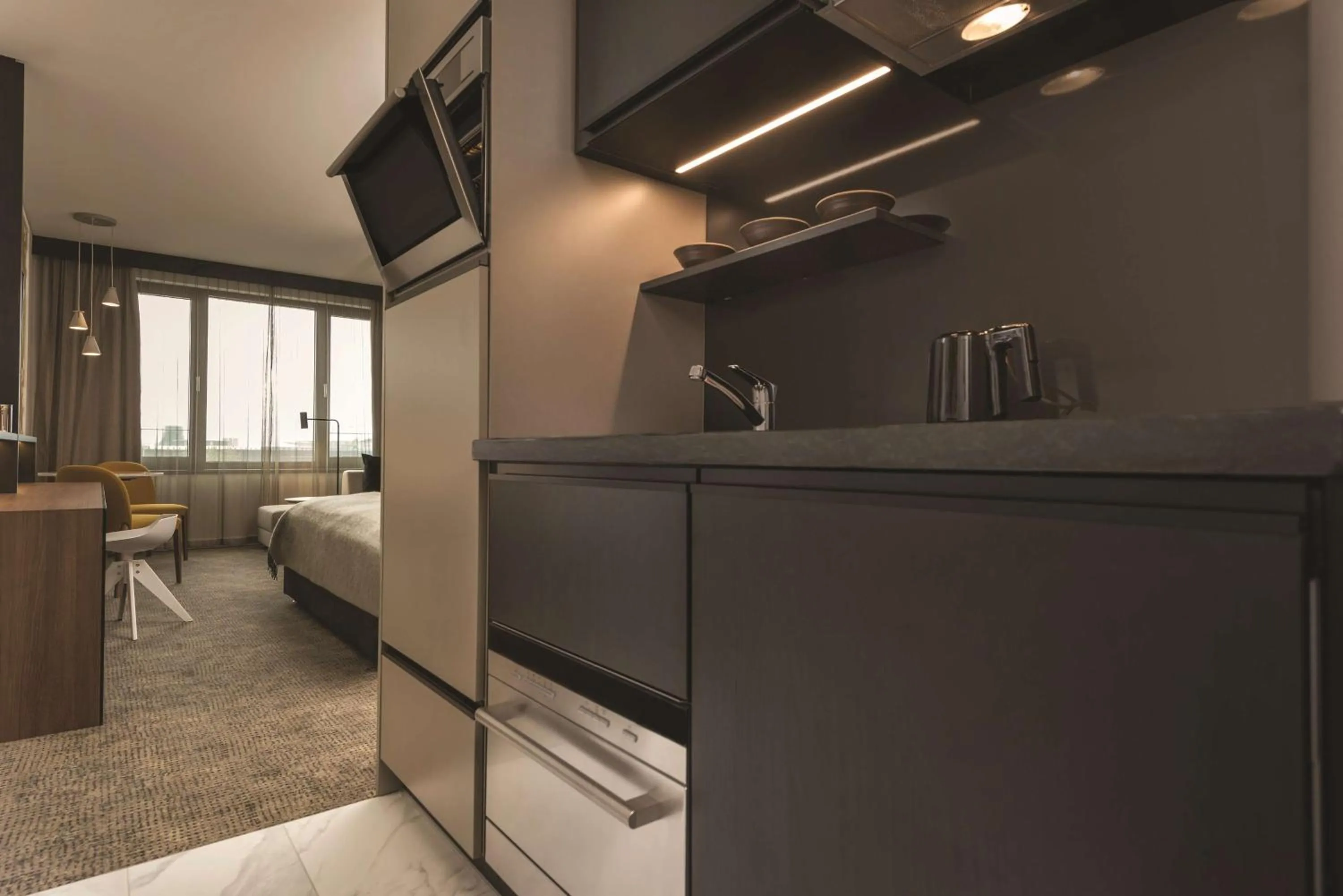 Bedroom, Bed in Adina Apartment Hotel Frankfurt Westend