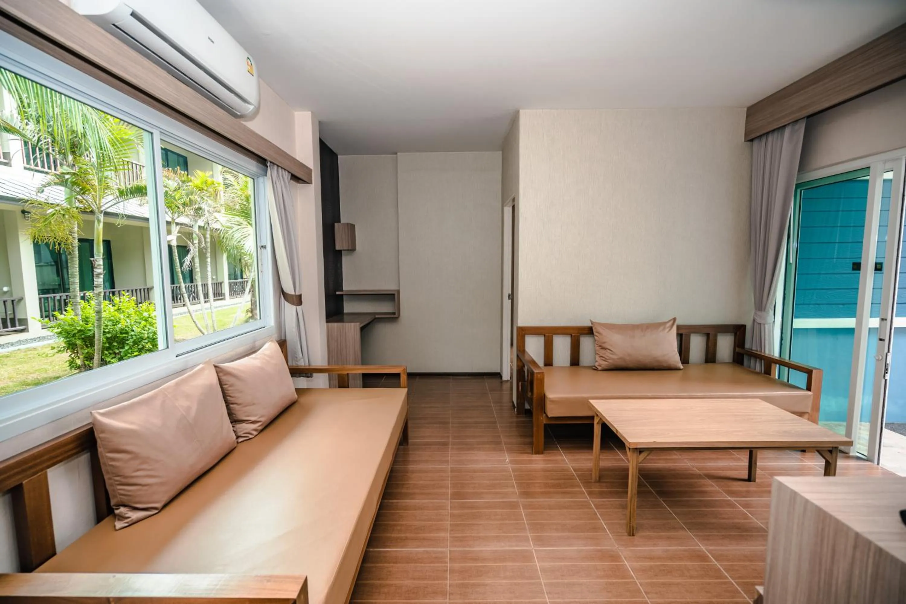 Living room in Chaolao Tosang Beach Hotel