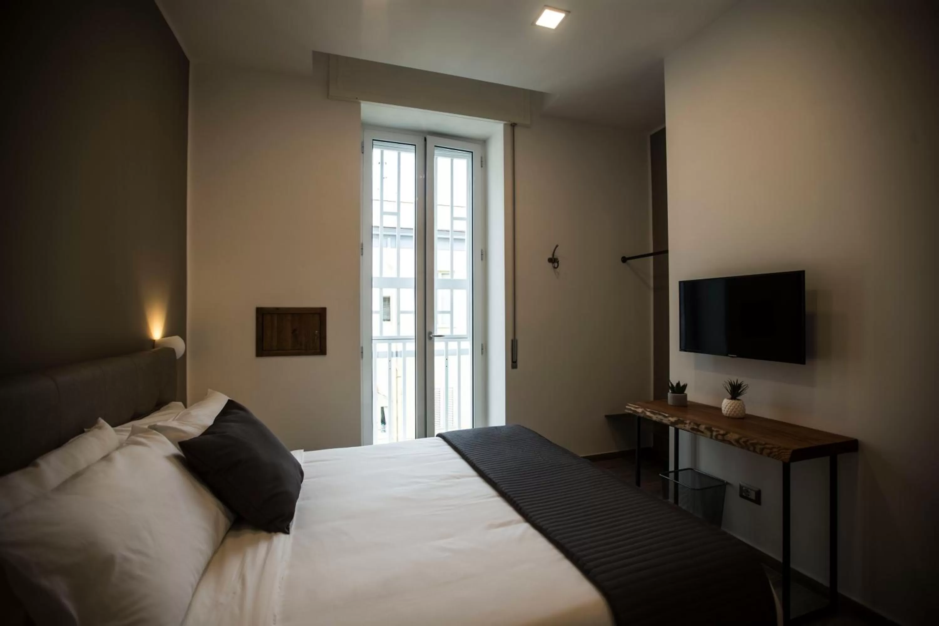 TV and multimedia, Bed in GB Central Station Napoli