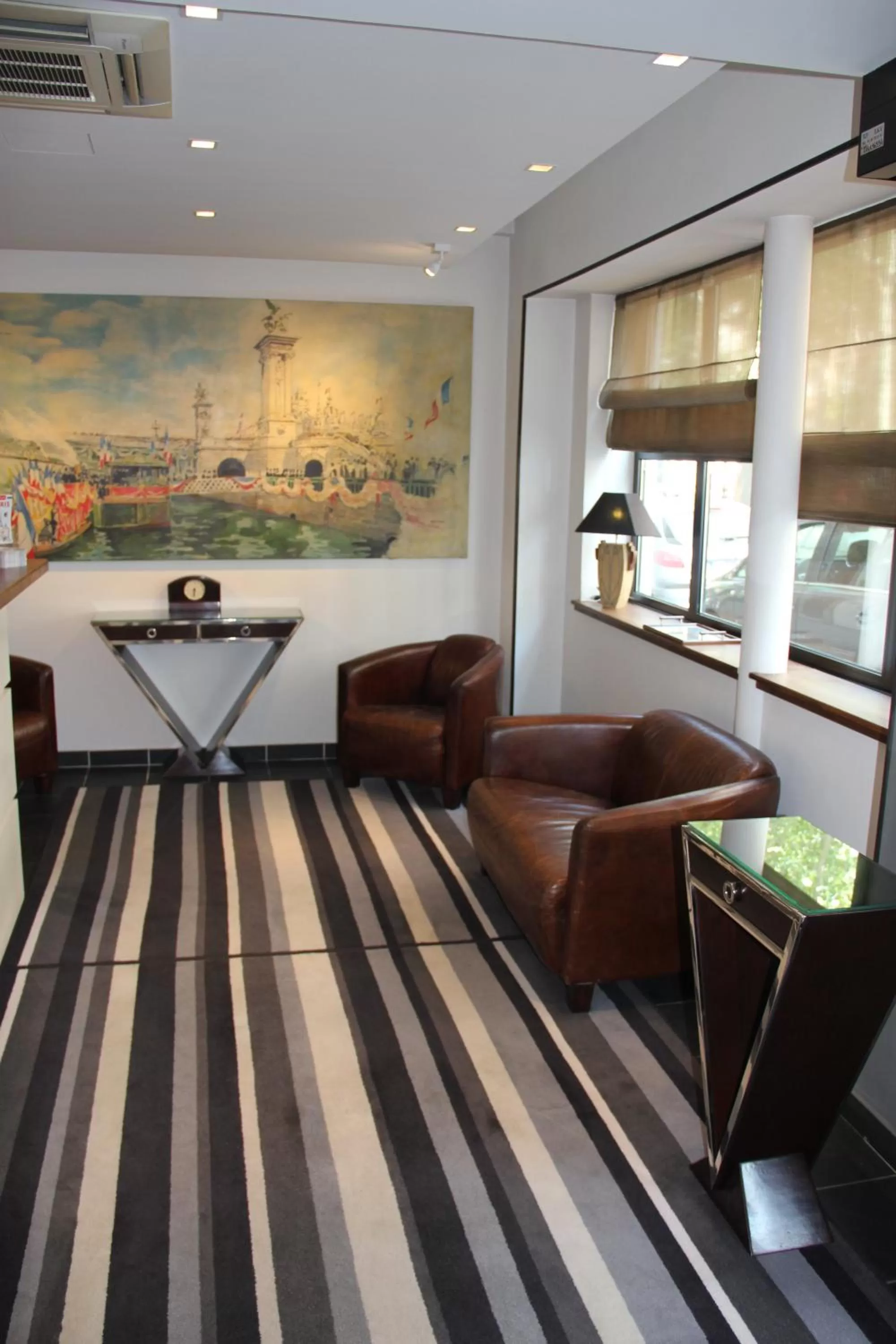 Lobby or reception in Hôtel de l'Exposition - Tour Eiffel