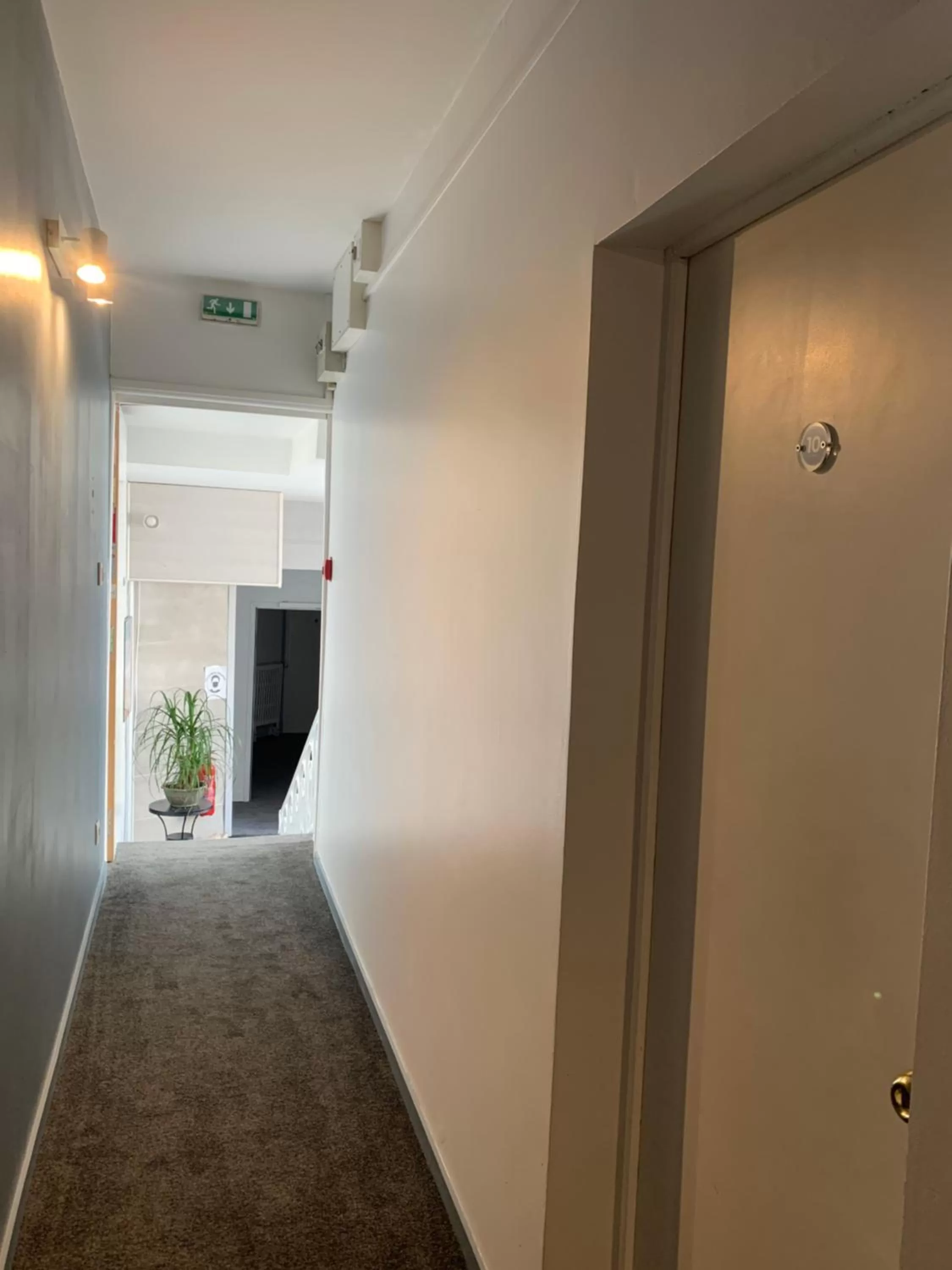 Lobby or reception in Hôtel & Restaurant Le Patio VICHY