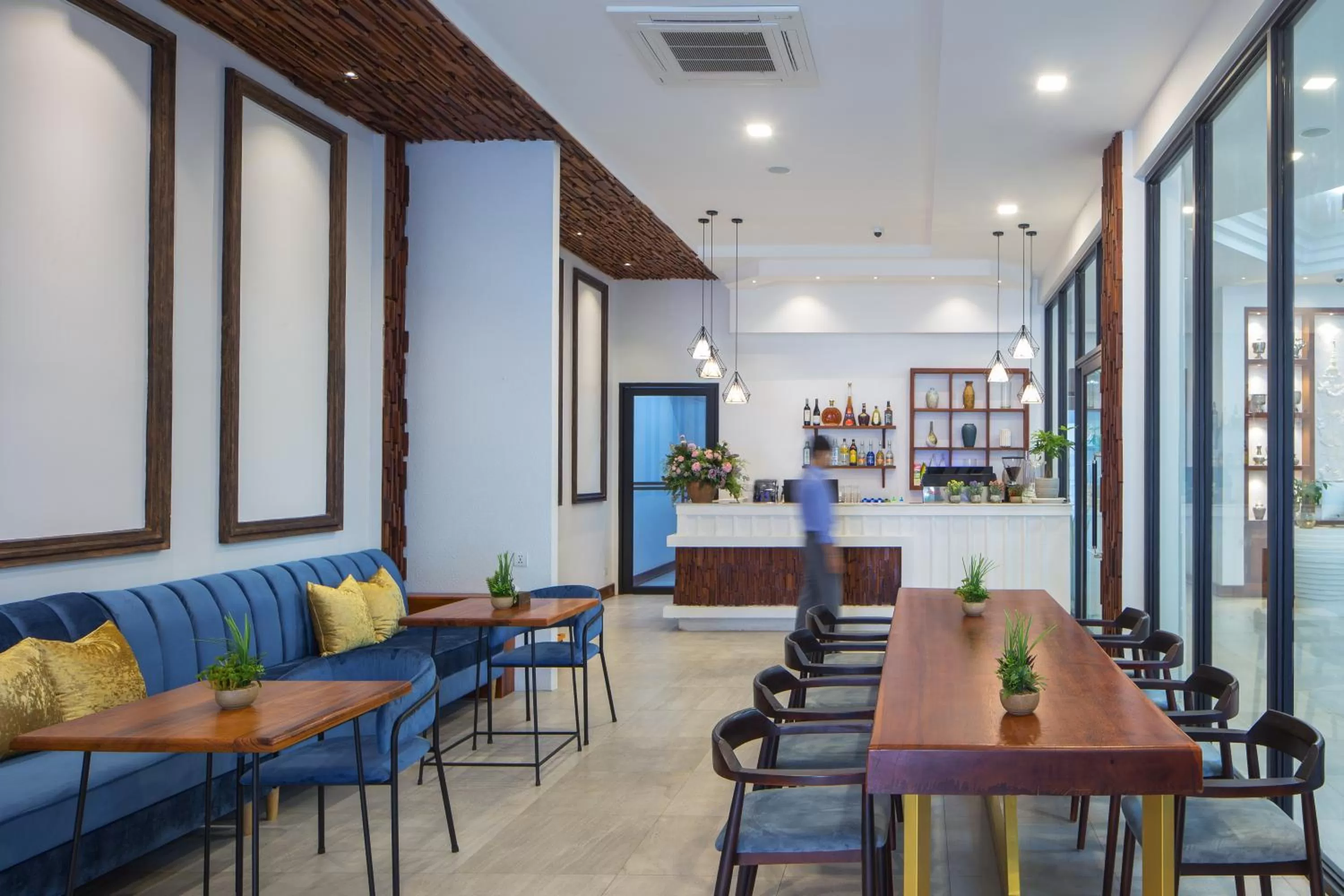 Restaurant/Places to Eat in Homewood Hotel