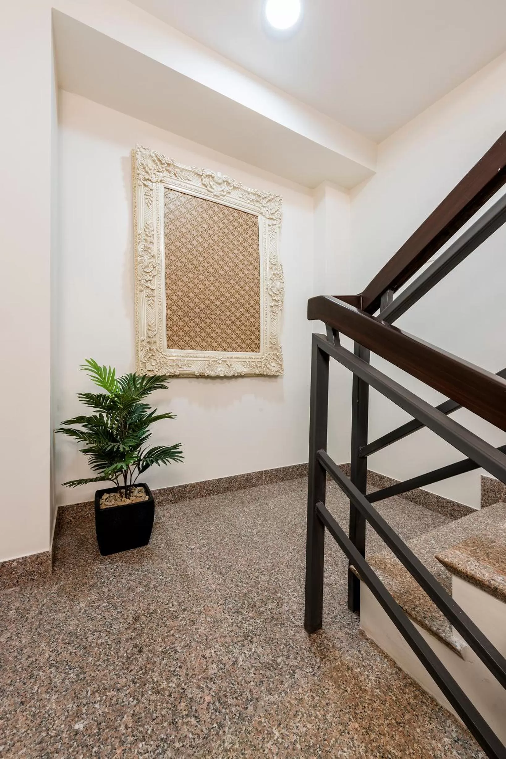 Bathroom, Bed in House of Backpackers