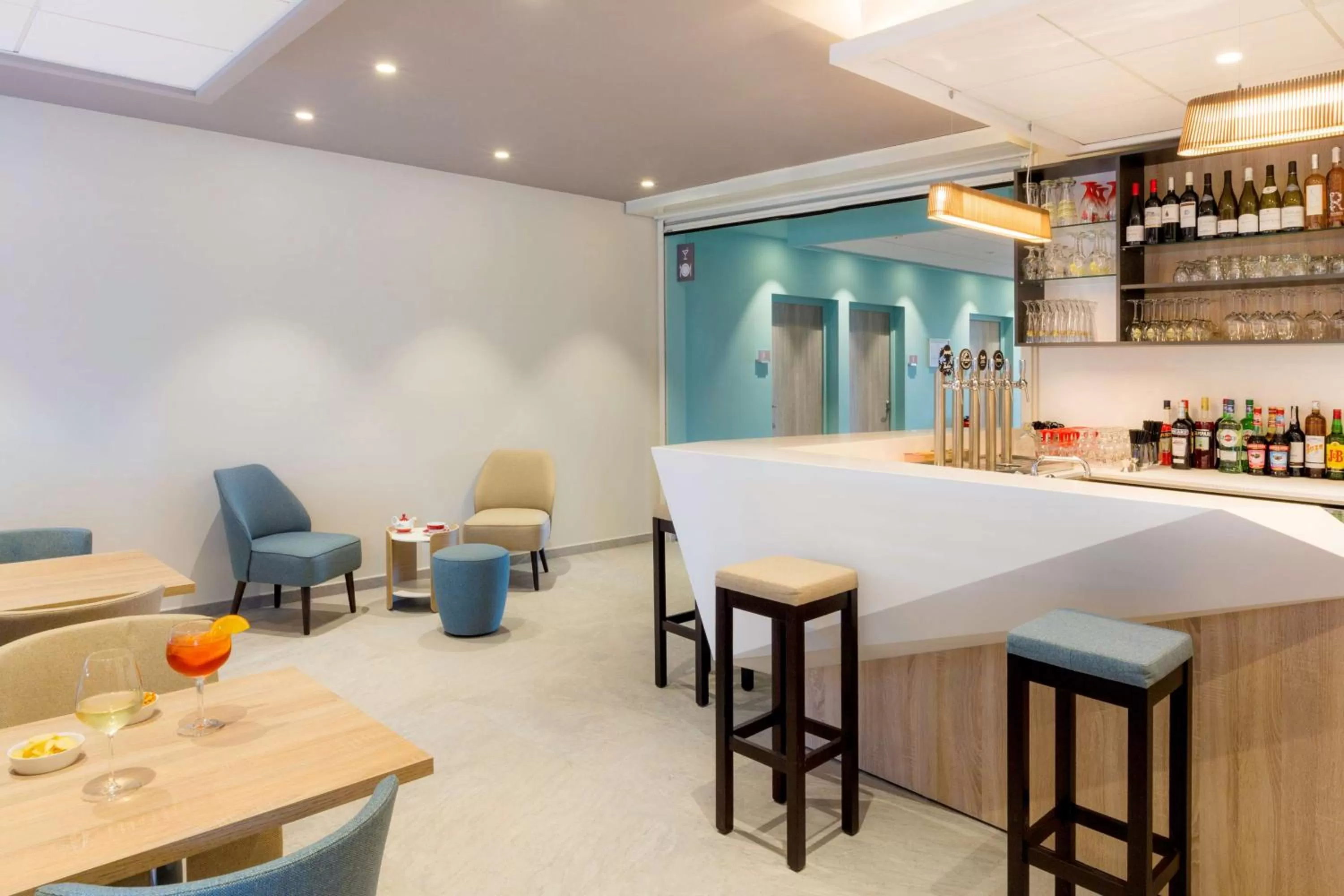 Lounge or bar in Best Western le Sémaphore